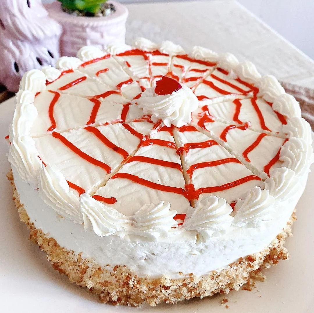 Raspberry w/ French Vanilla Creme Cake