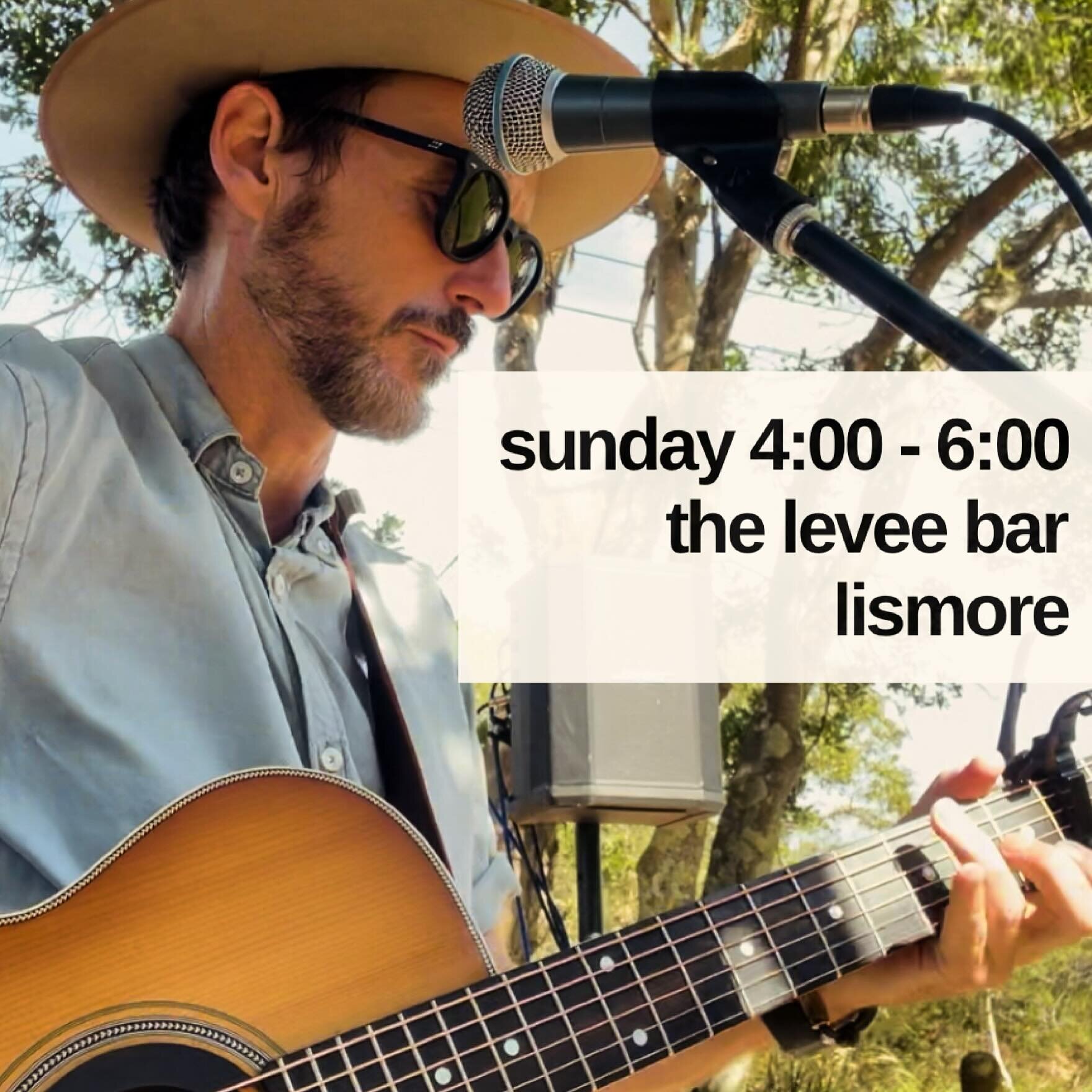 Come and join me at one of Lismores funkiest venues @theleveeloungeandbar this Sunday from 4:00 - 6:00 for live music and the tastiest cocktails around 🎼✨🍸