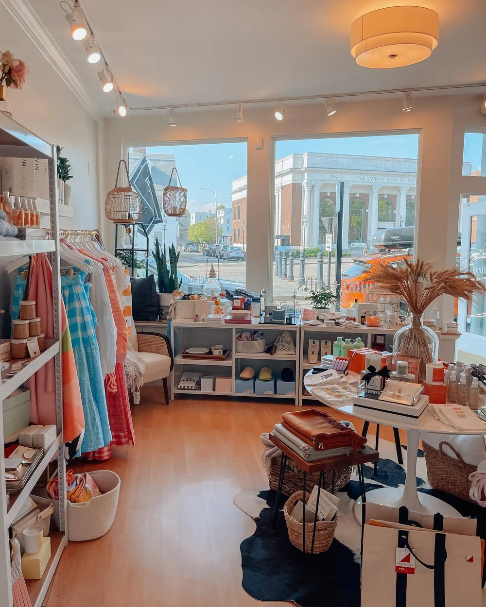 Come CELEBRATE with us, @bobblesandlace, and @themandalawayri at our first mini TOURO STREET BLOCK PARTY this Friday 5/27 from 6 pm - 8 pm to kick off Memorial Day Weekend. We will have bubbly, bites, bumpin&rsquo; beats, a Polaroid wall, raffles, an