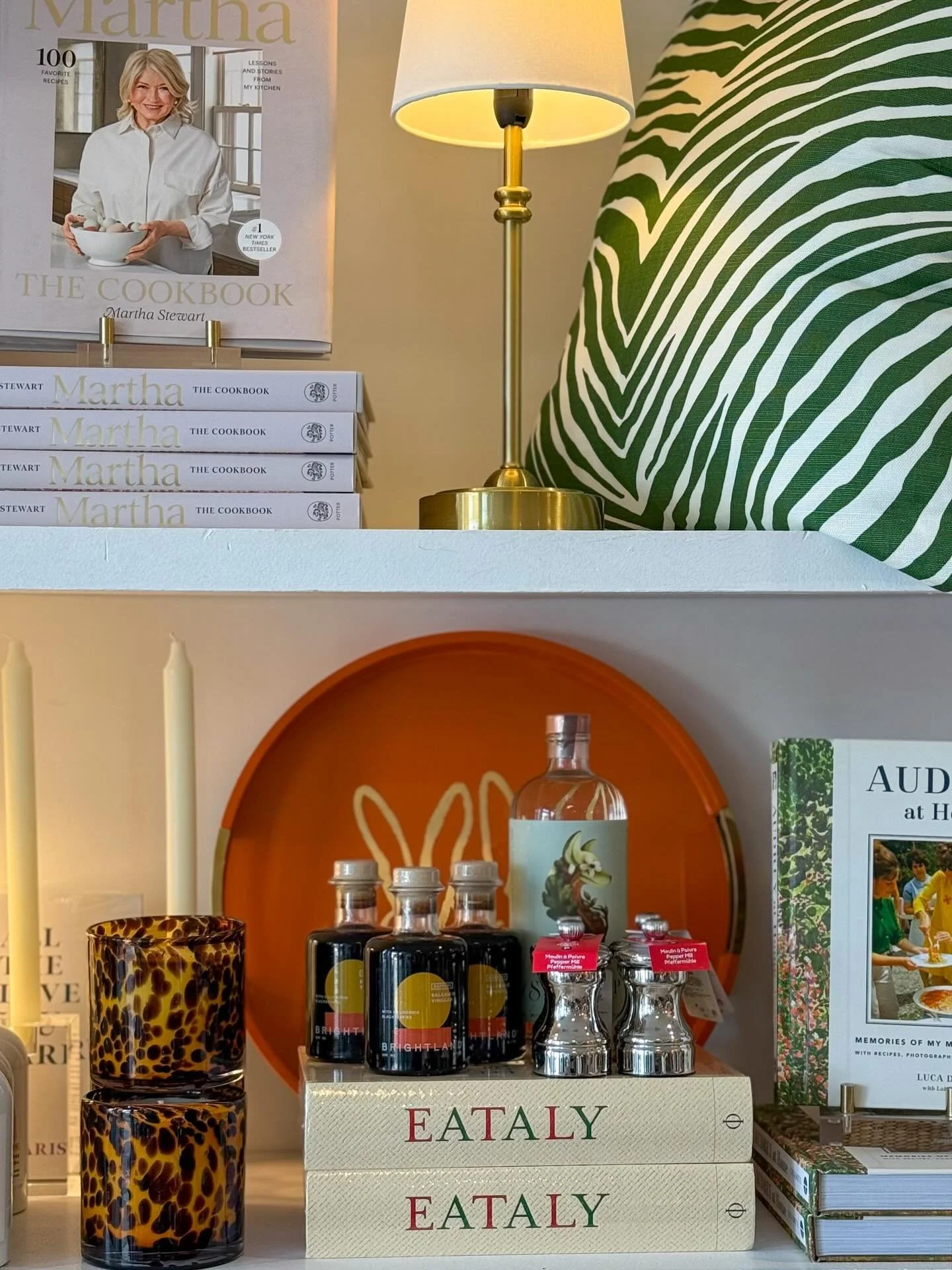 happy october 🌾🌻🍂 our favorite season for lighting all our candles, making a quintessential fall drink + grabbing our most loved cookbook to dive into a comforting recipe. From Martha to Wishbone Kitchen to Lost Kitchen + many more &mdash; our coo