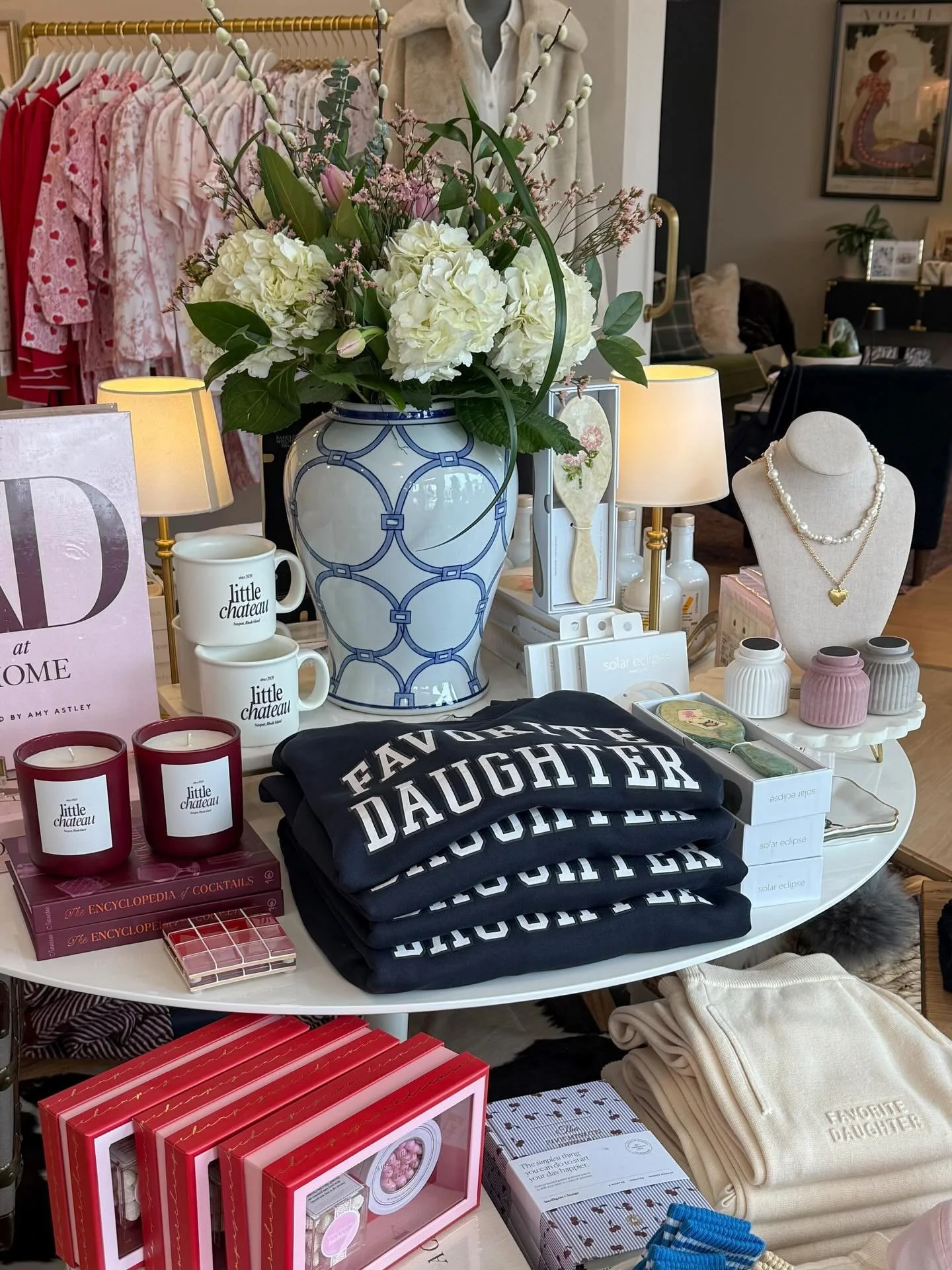 ✨ Today ONLY on ShopLittleChateau.com ✨ Spend $300 online + receive a $50 gift card on us! 💌 The perfect excuse to treat yourself to something special now&hellip; and come back for more later 👏🏻😉 No code required! Shop now. #shoplocal #shopsmall 