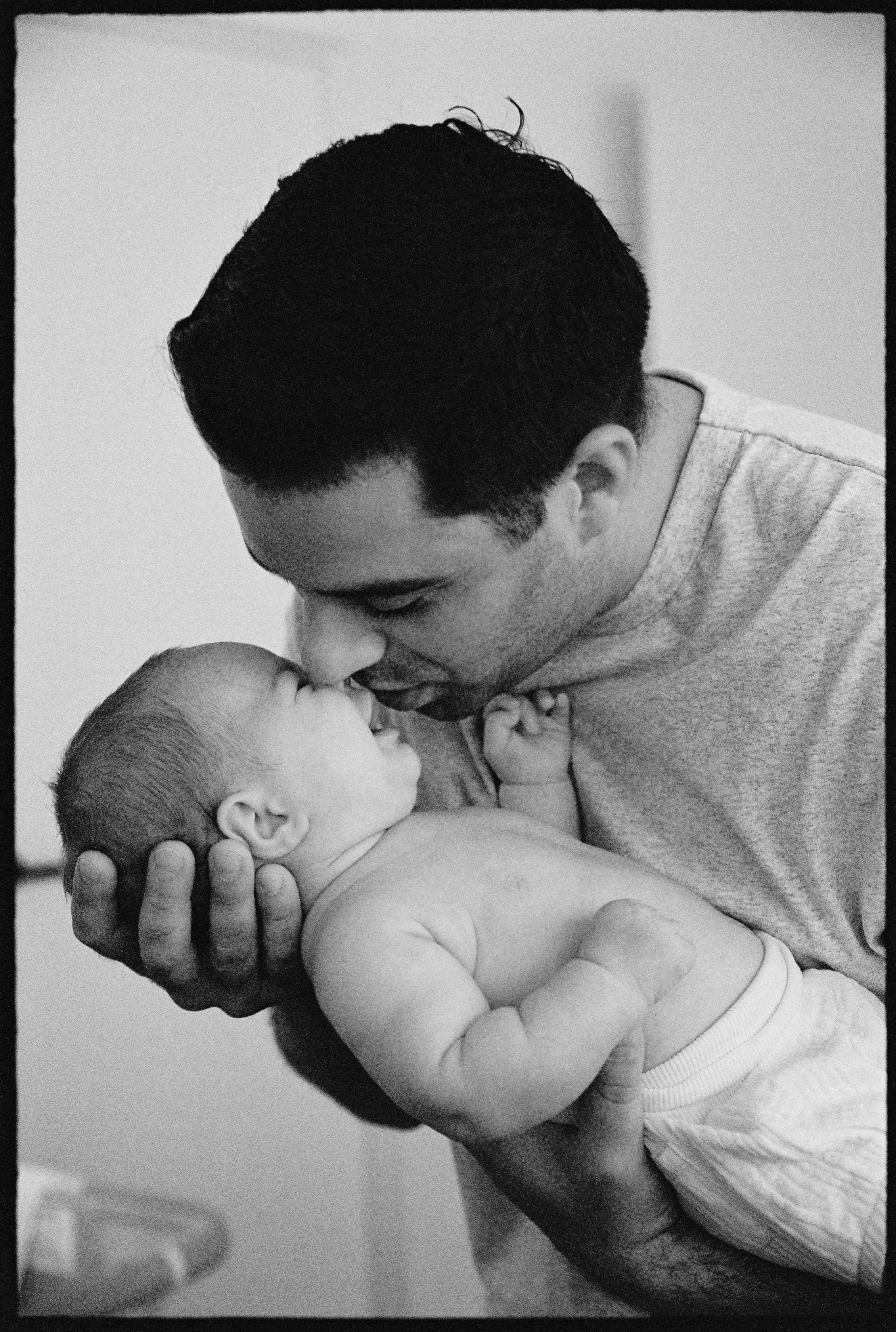 2025-12-14-GEORGIA AND LOUIE-VITORIA DAHARA-2.jpg