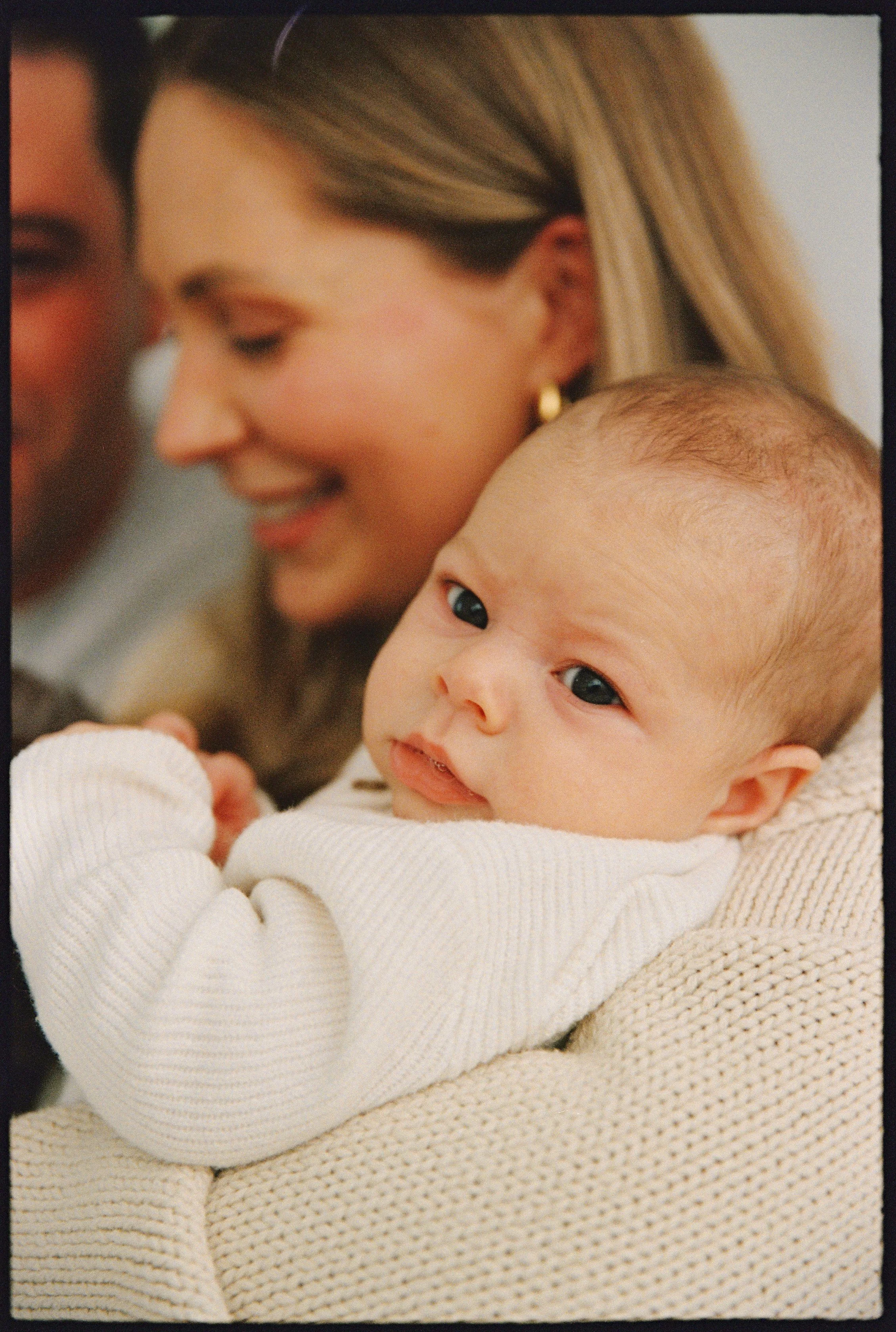 2025-12-14-GEORGIA AND LOUIE-VITORIA DAHARA-24.jpg