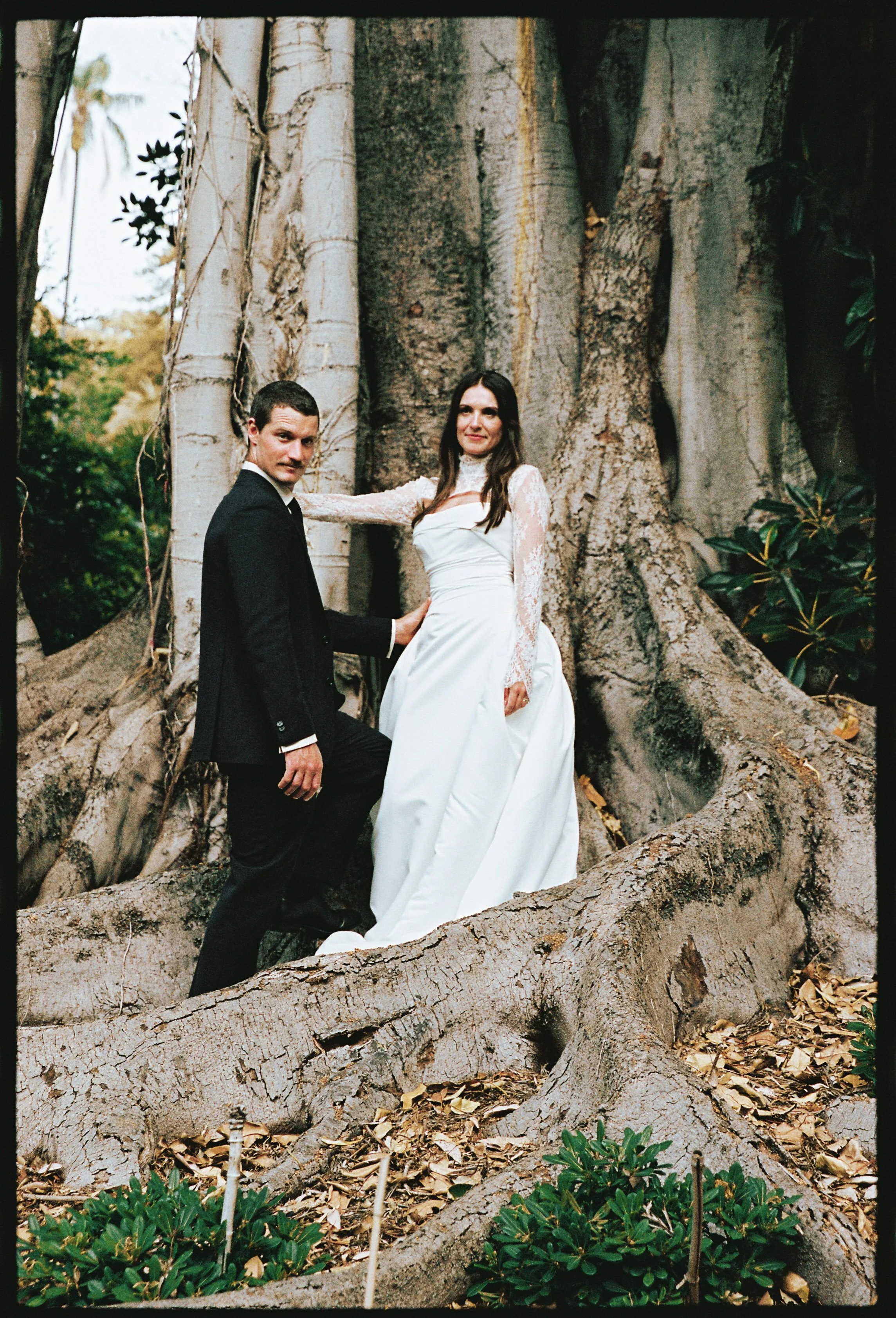 2025-12-19-LUCY AND TOM-VITORIA DAHARA-31.jpg