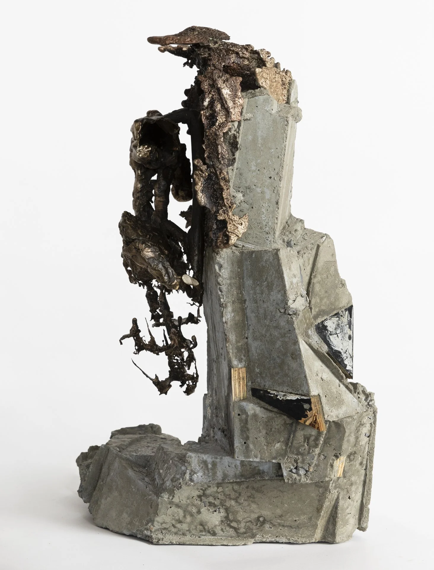 2024_FASHER_Reflection:absence_bronze and concrete_65.5x45x35.5cm_sm_033.jpg