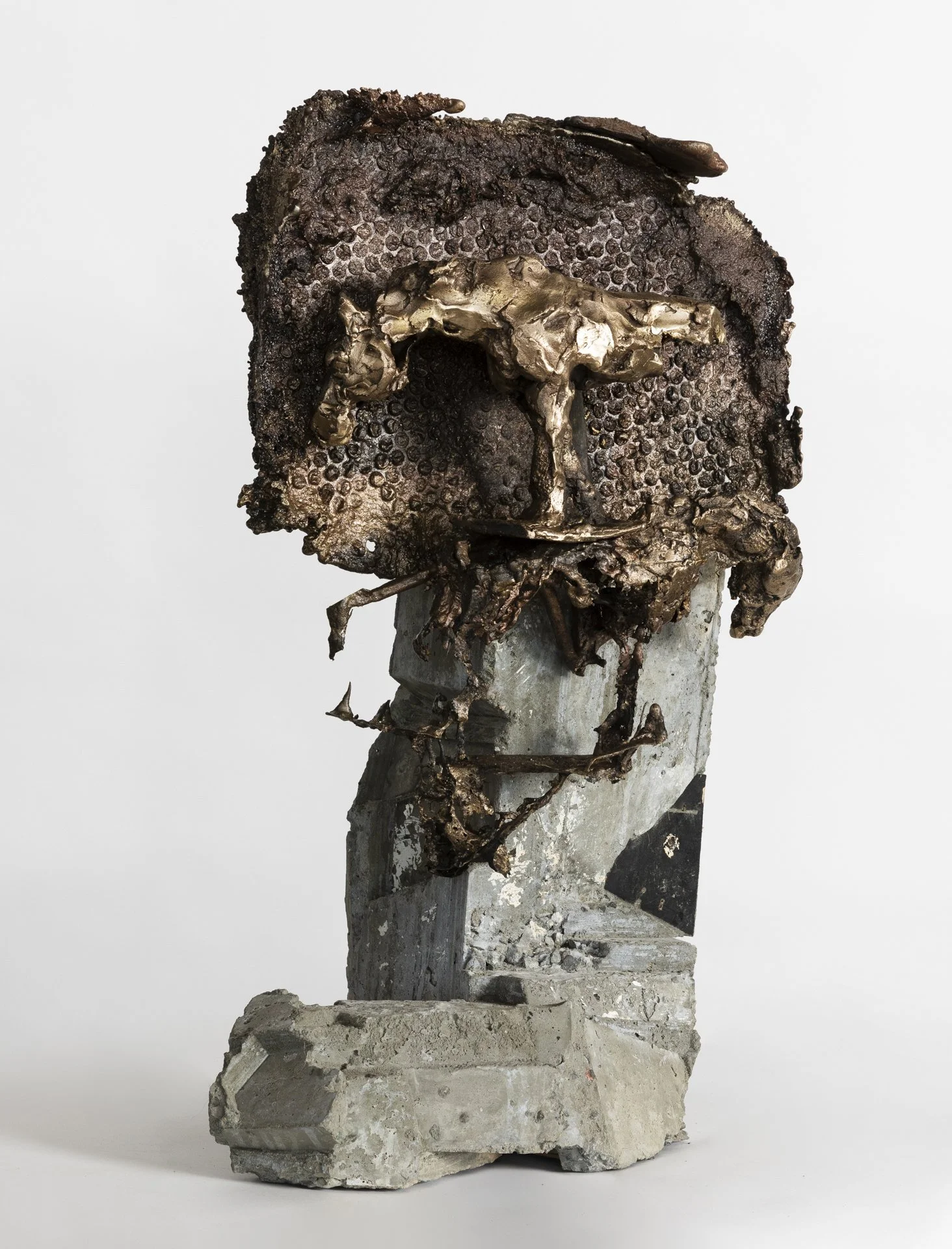 2024_FASHER_Reflection:absence_bronze and concrete_65.5x45x35.5cm_sm_041.jpg
