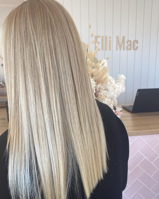 U L T R A  S M O O T H 
Specialised Keratin Smoothing system. 
Swipe ⬅️ for the before shot. 
Frizz free hair like silk for up to 6 months!! Some common questions answered... I colour my hair can I have it done? YES
I like my curls but can&rsquo;t st