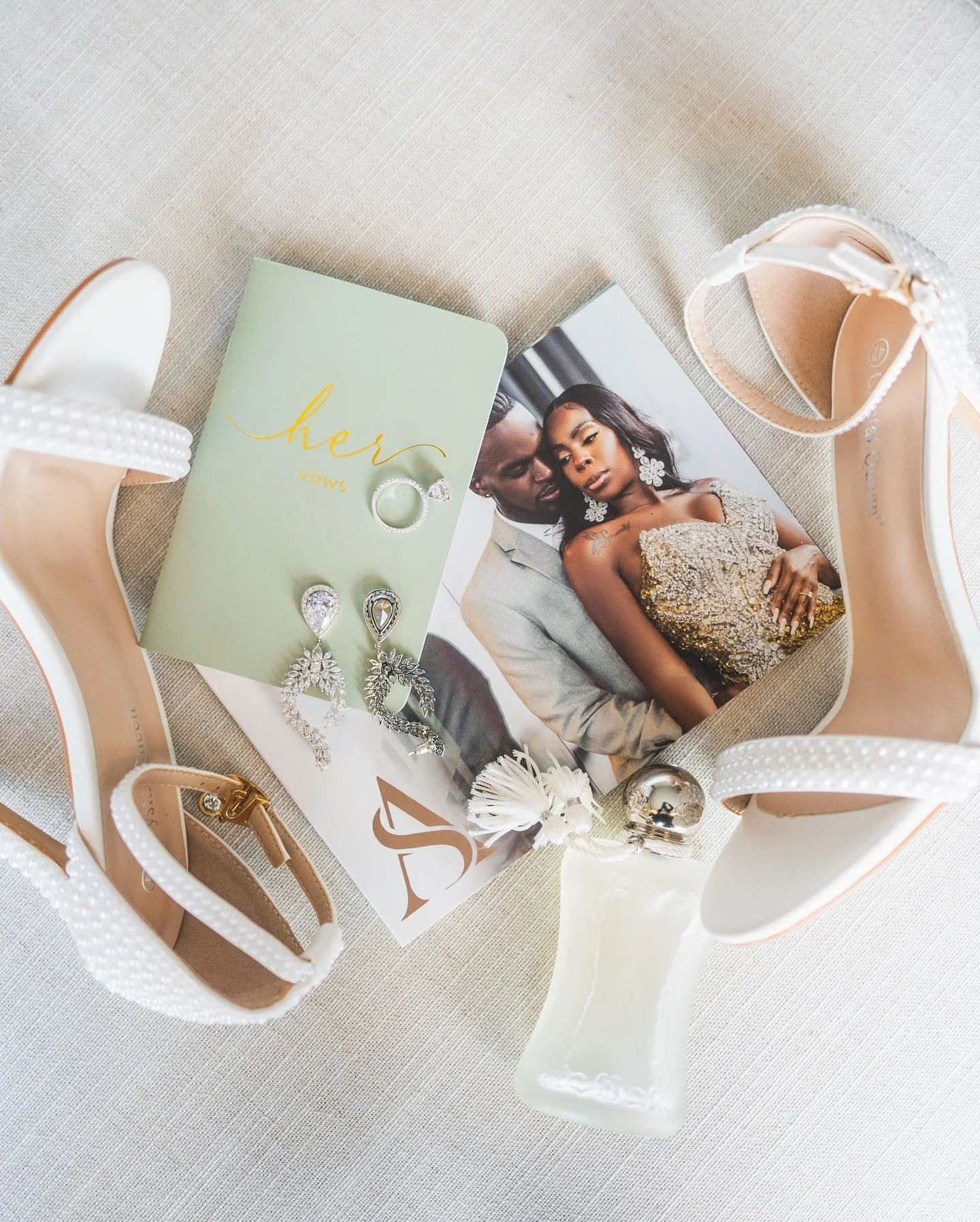 The invitation isn’t just the beginning, it becomes part of the wedding day story.
Alongside heirloom jewelry, vows, fragrance, and the quiet moments of getting ready, the suite belongs here; woven into the details that set the tone for everyt