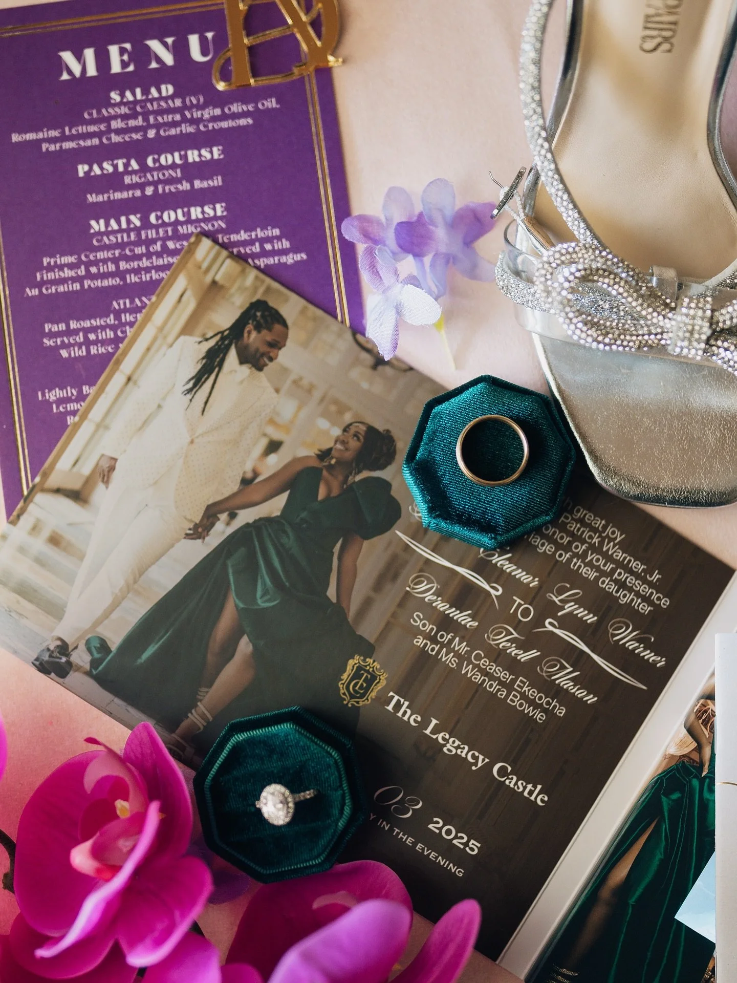 For Arielle & Derontae’s summer wedding, their invitation didn’t just announce the day, it set the stage.
Designed to reflect the elegance of their celebration, and paired with their embedded film, their love story came to life befor