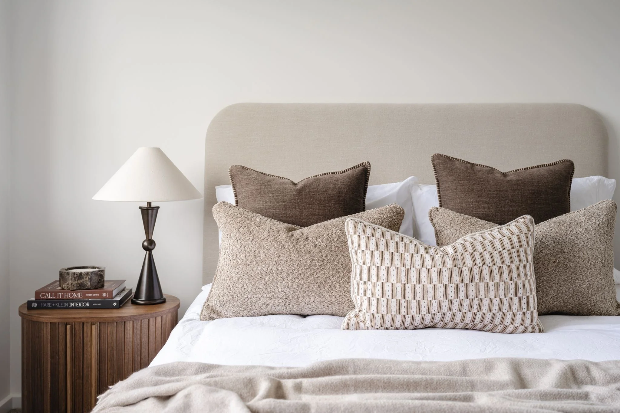 Angela-Smith-Interiors-Gordon-Bourke-Homes-14