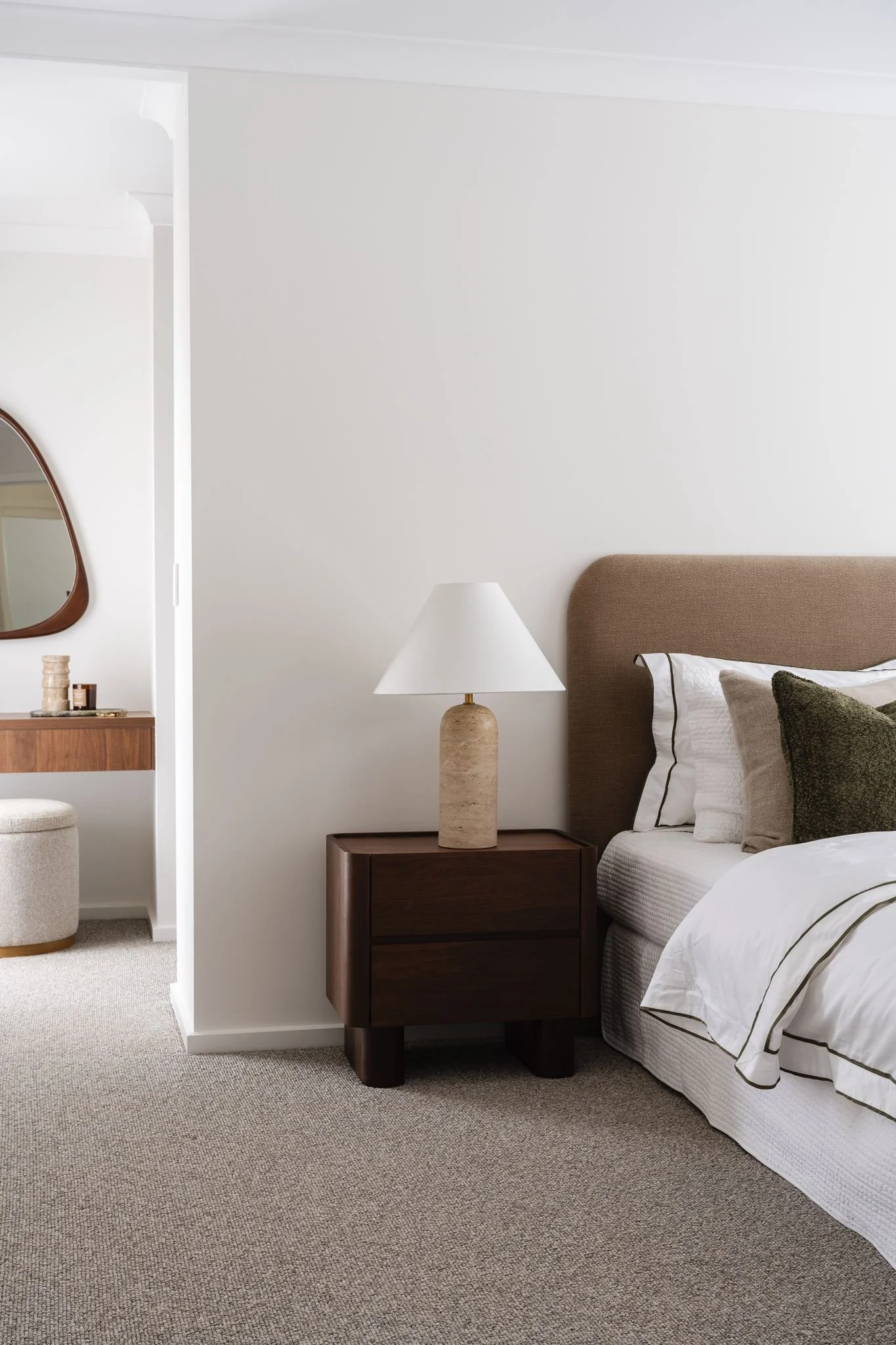 Angela-Smith-Interiors-Gordon-Bourke-Homes-18
