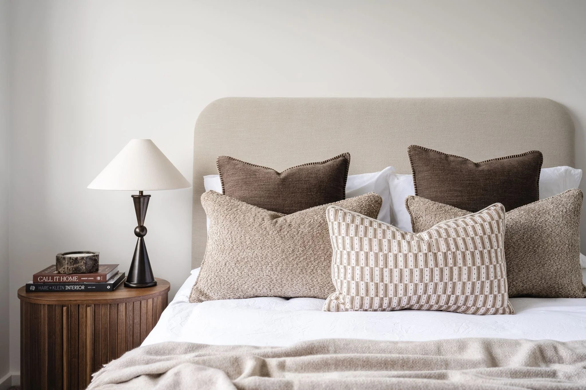 Angela-Smith-Interiors-Gordon-Bourke-Homes-13