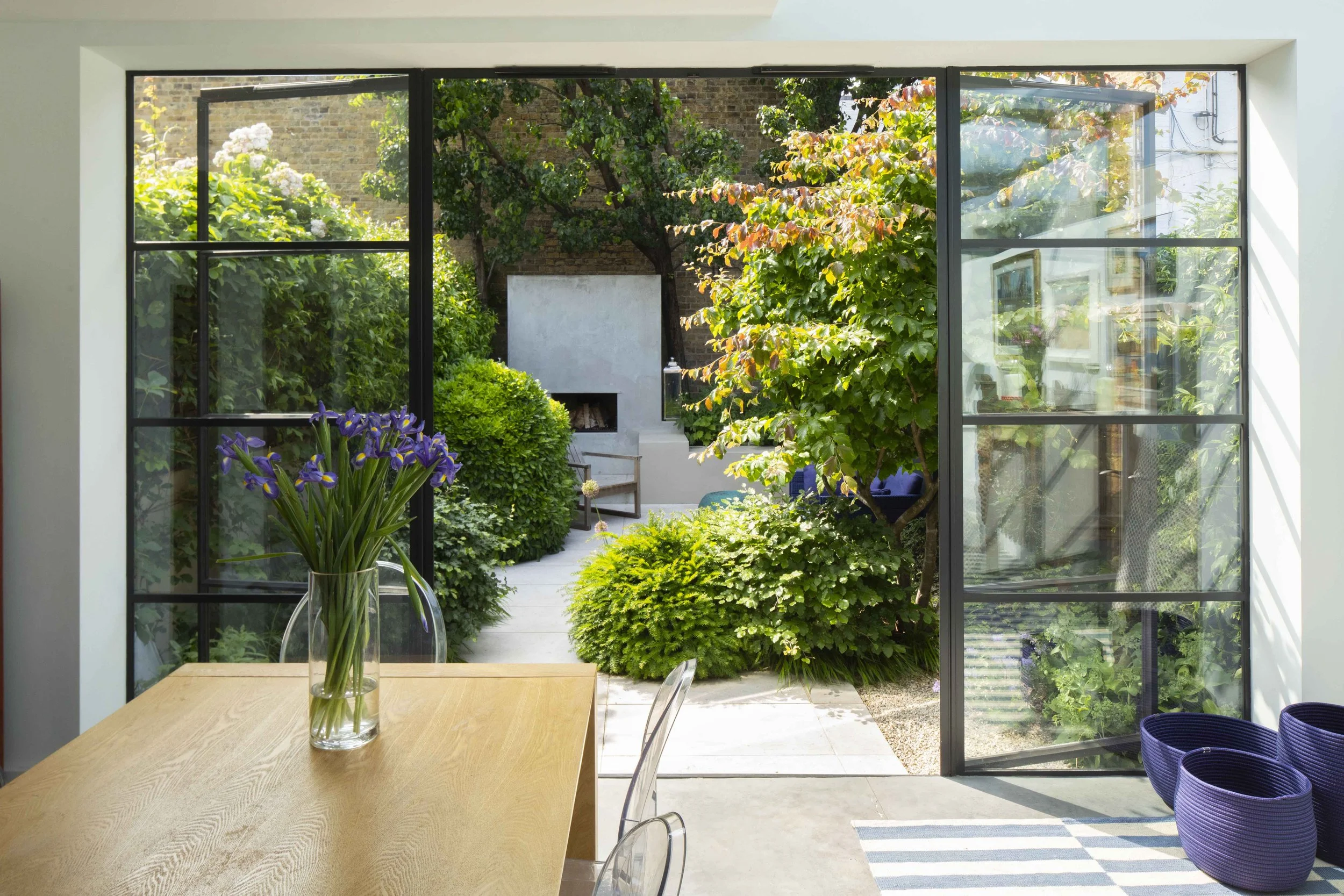 Masbro London garden by Kawauchi Rowe reflecting the client's personal style and lifestyle Photo © Marianne Majerus