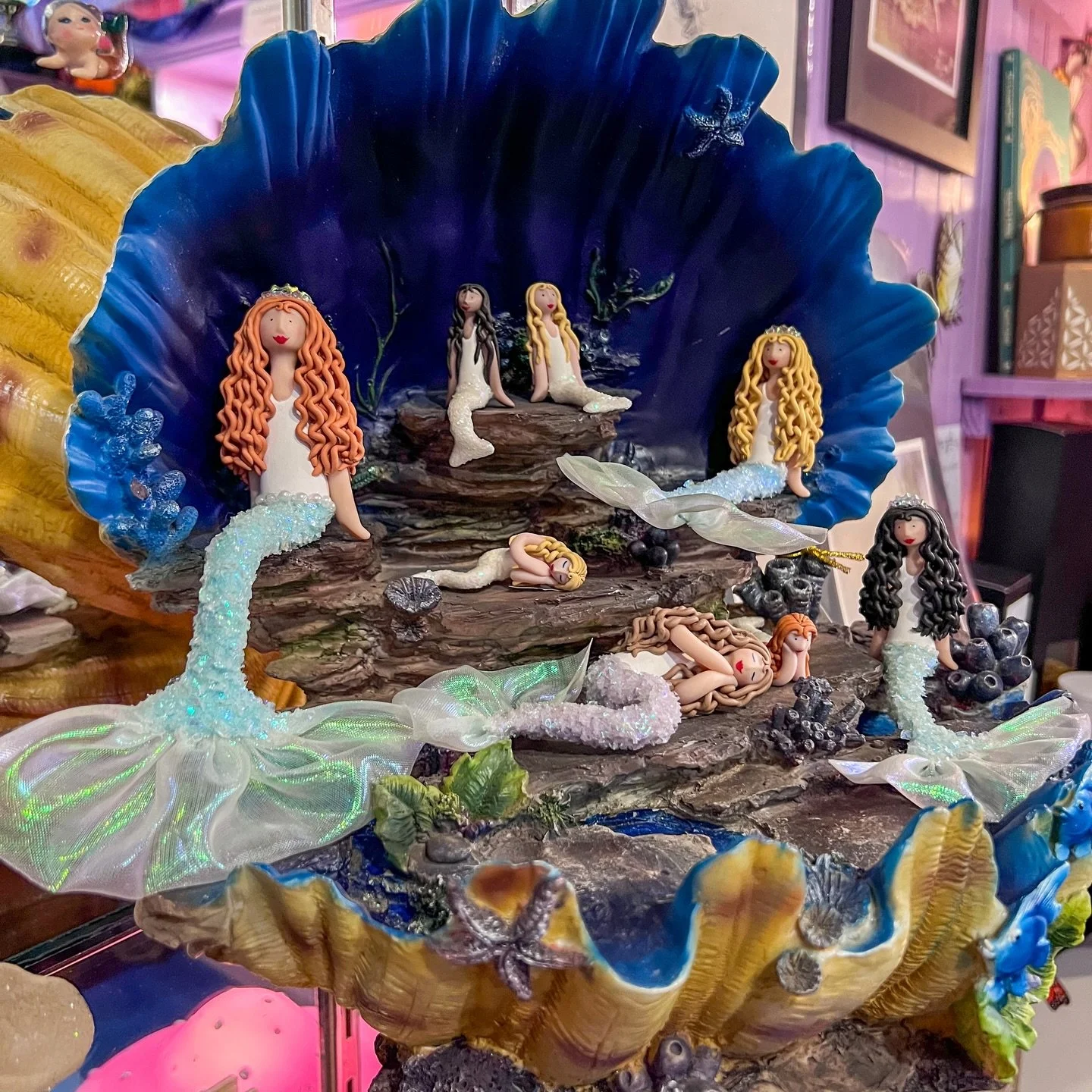 We love our mermaids, especially these amazing and very special creations from @icanflydesigns. ✨🧜🏻&zwj;♀️