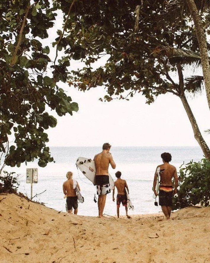 Our creators and admins are stoked to get this to life! We want to bring people together and inspire experiences ✋🏽 PS Friday&rsquo;s going to be timid (wild) asf 
.
.
#surf #beach #vibe #shred #waves #surfer #lax #chill #lskd #citybeach #vissla #su