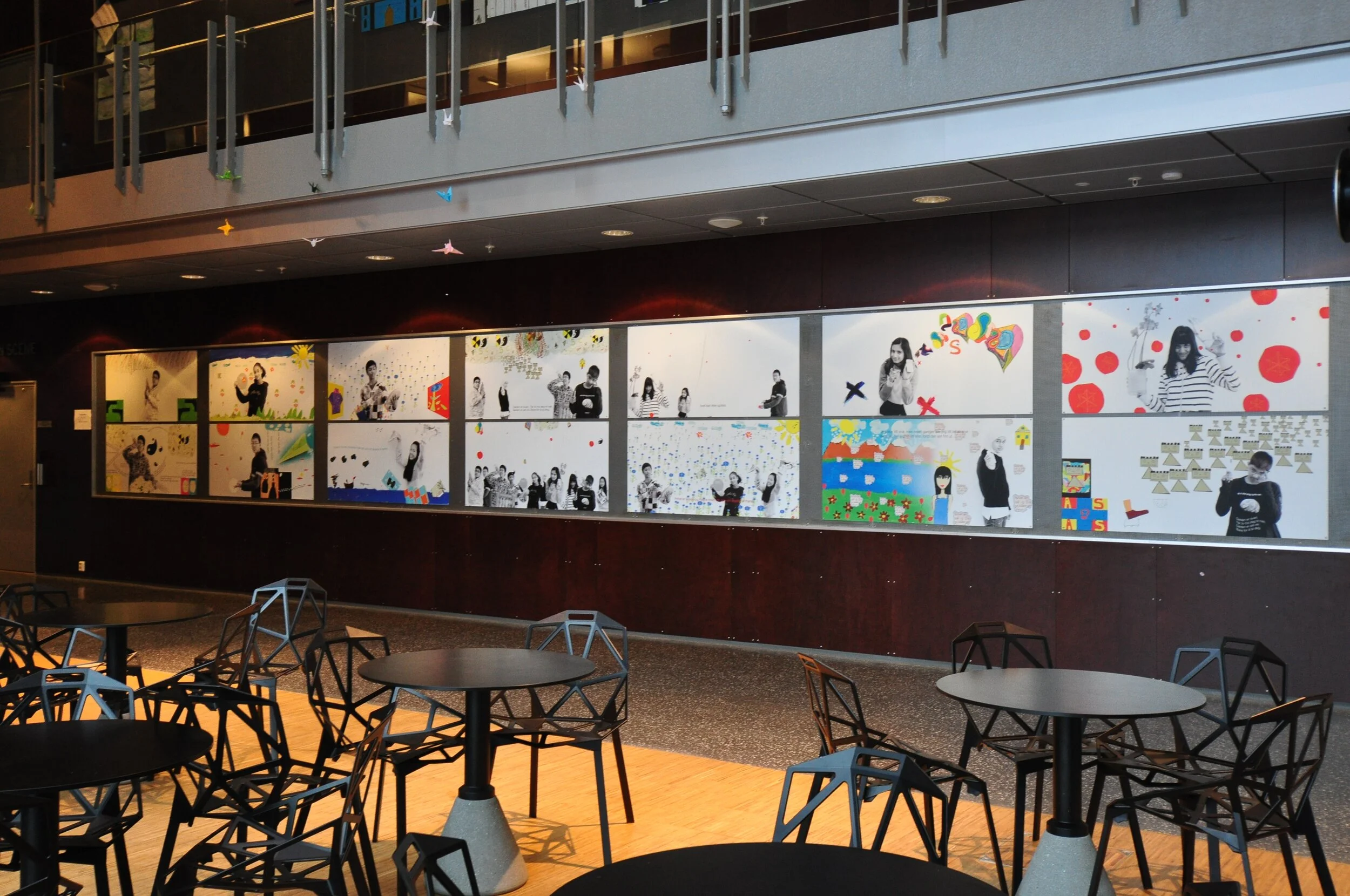 "Hanging Gardens" av Shwan Dler Qaradaki, utstilling på Rommen skole. Foto: Bente Fedreheim