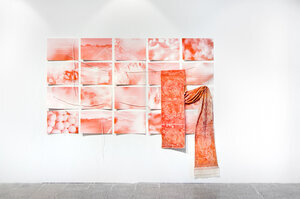 Fra «tour tourist, neutral new» av Allyce Wood, Gabrielle Paré, Hanna Roloff and Lauren Davis