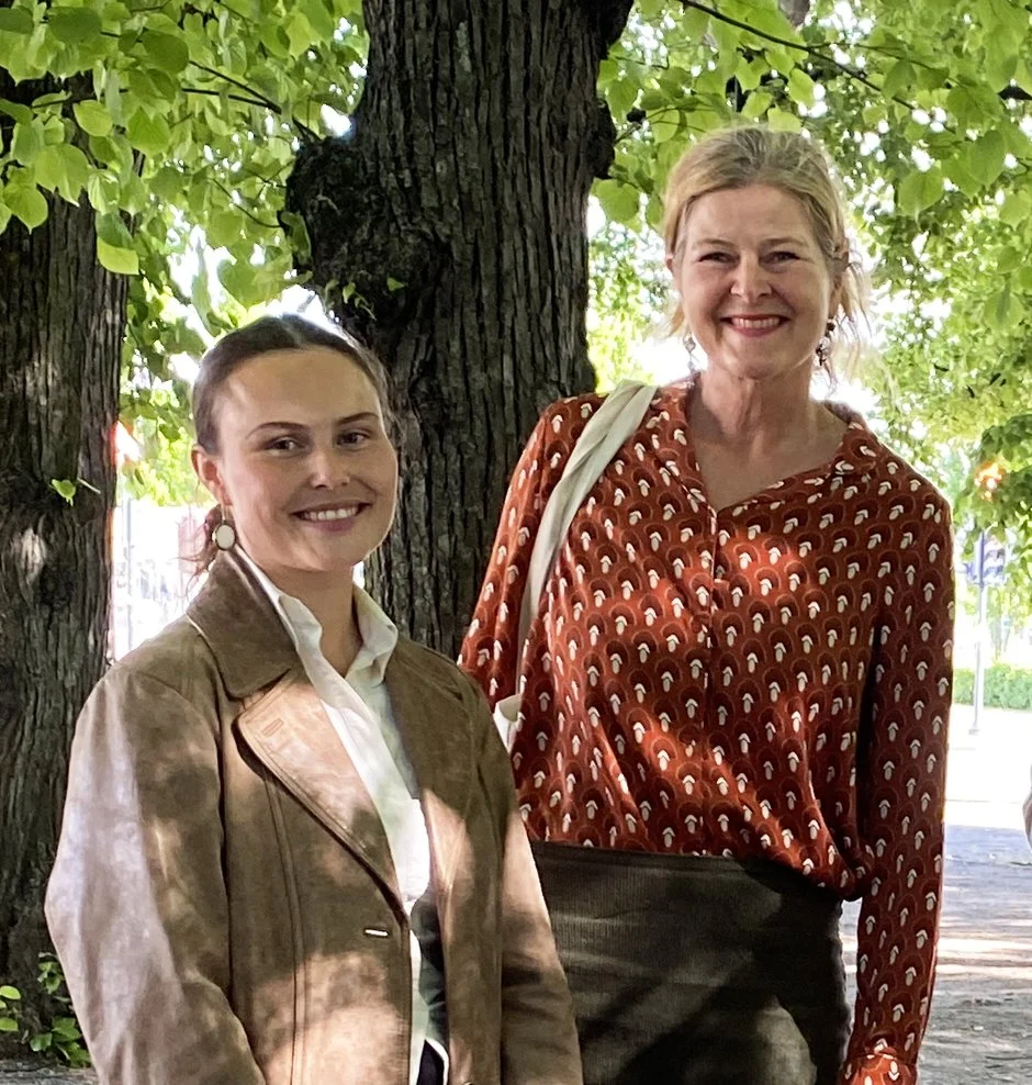 Foto Kuratorteam Mésen Tina Skedsmo og Vibeke Christensen.jpg