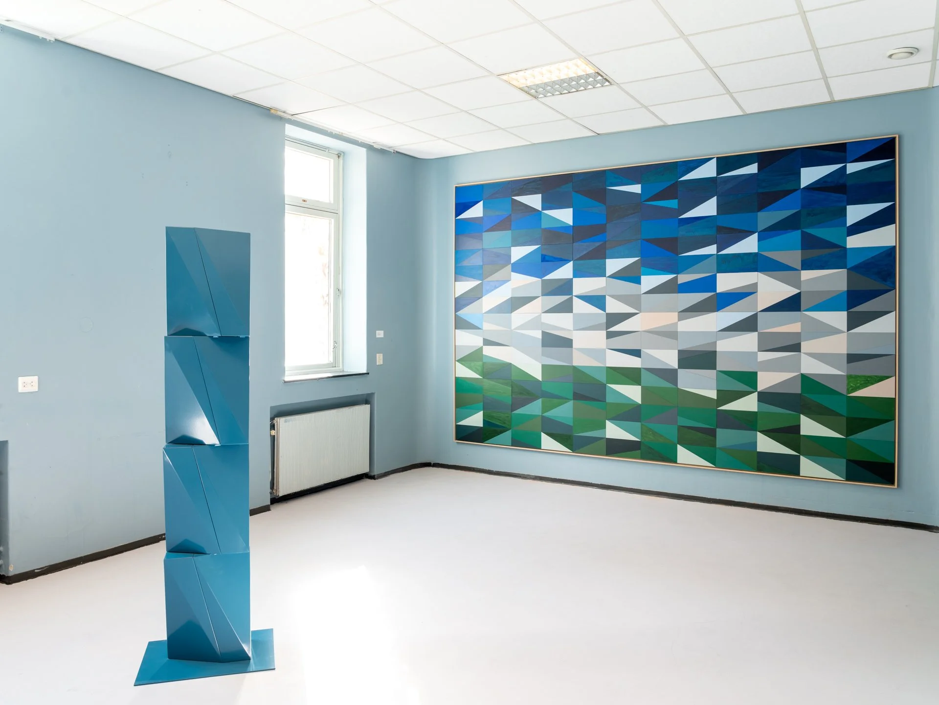 "No. 1, Geological Faults" og "No. 10, Trembling Landscapes" av Marisa Ferreira