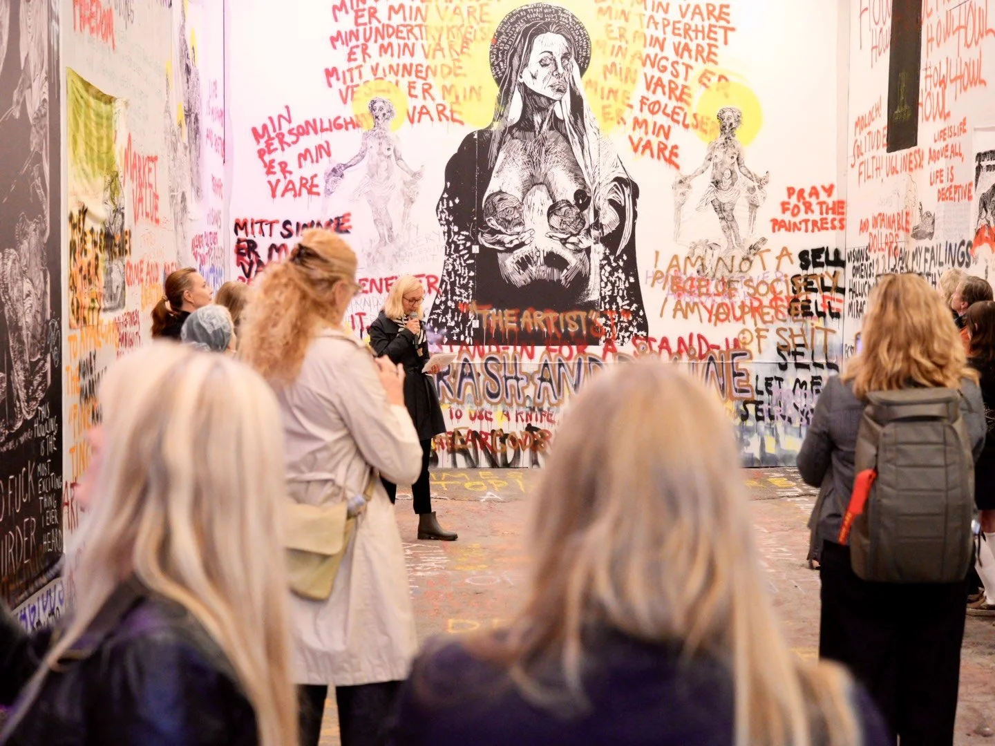 Fra omvisning med Merete Hovdenak under Oslo kulturnatt. Foto: Jon Gorospe