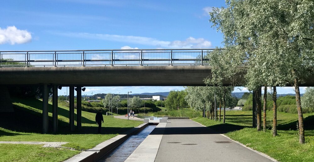 Lyden av Oslo Lufthavn - lydinstallasjon på Fornebu