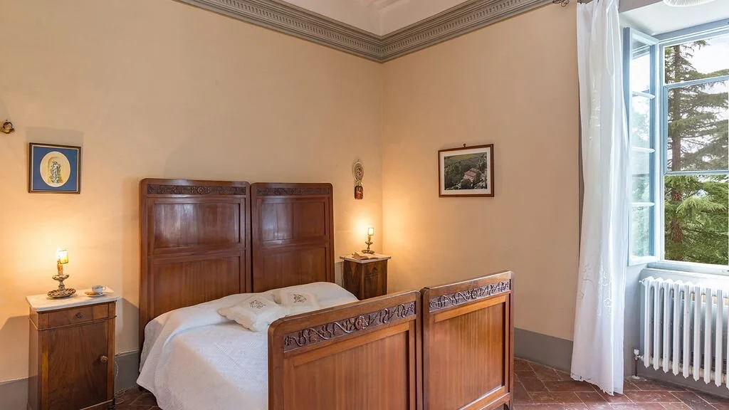 The Francescana Room — ground-floor double with sunset park views