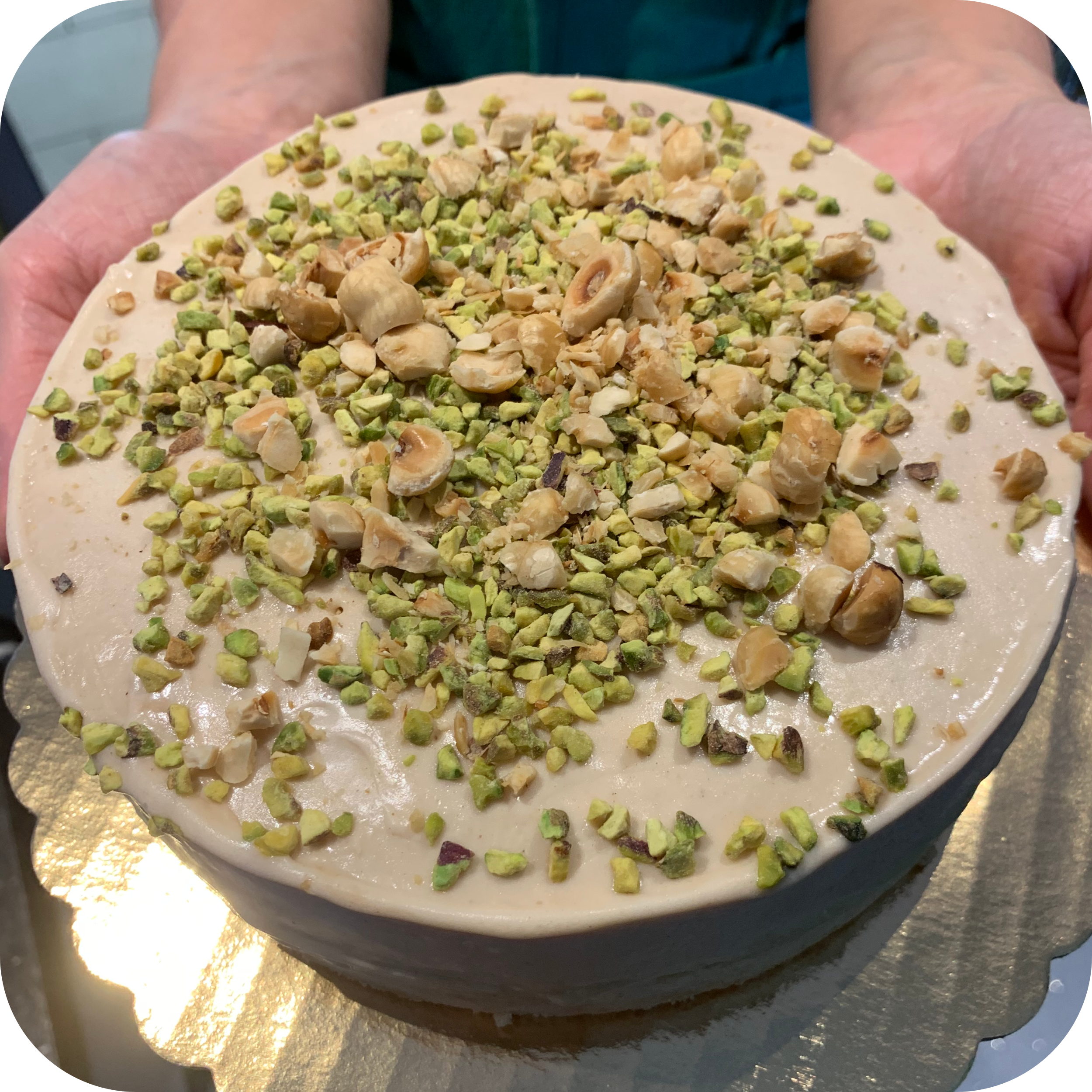 Pistachio&HazelnutCake.png