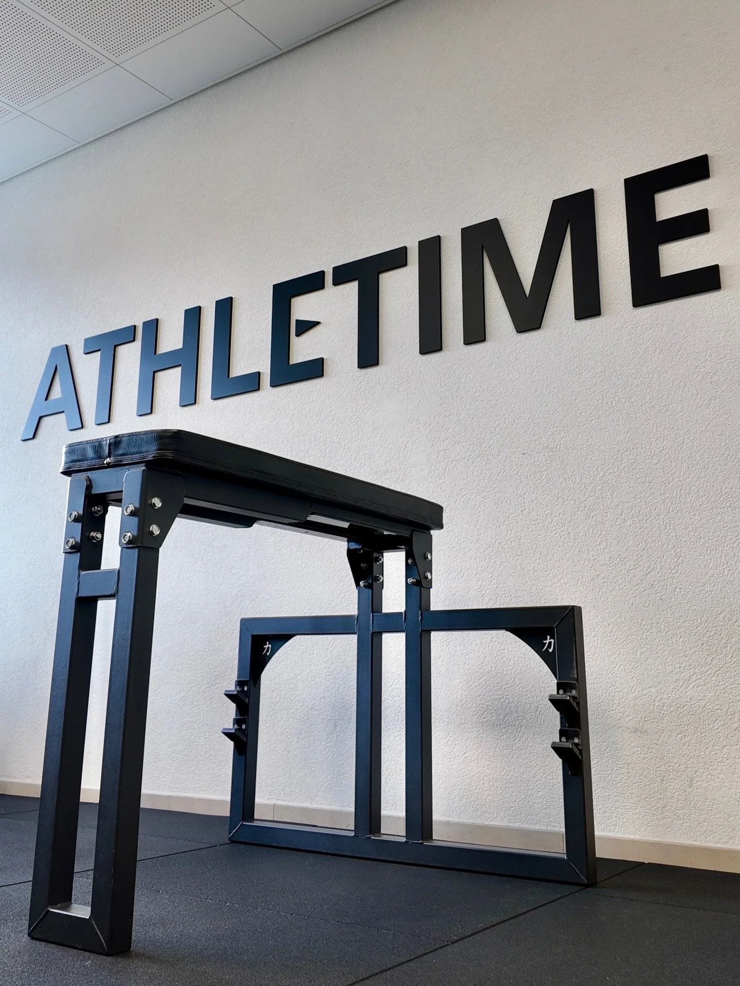 Athletime 1.0 🚀⭐️
_________⁣⁣
⁣
💻www.athletime.ch⁣⁣
📨info@athletime.ch⁣⁣
📱+41 79 124 01 03⁣⁣
📍Rte de la Morge 37, Conthey⁣