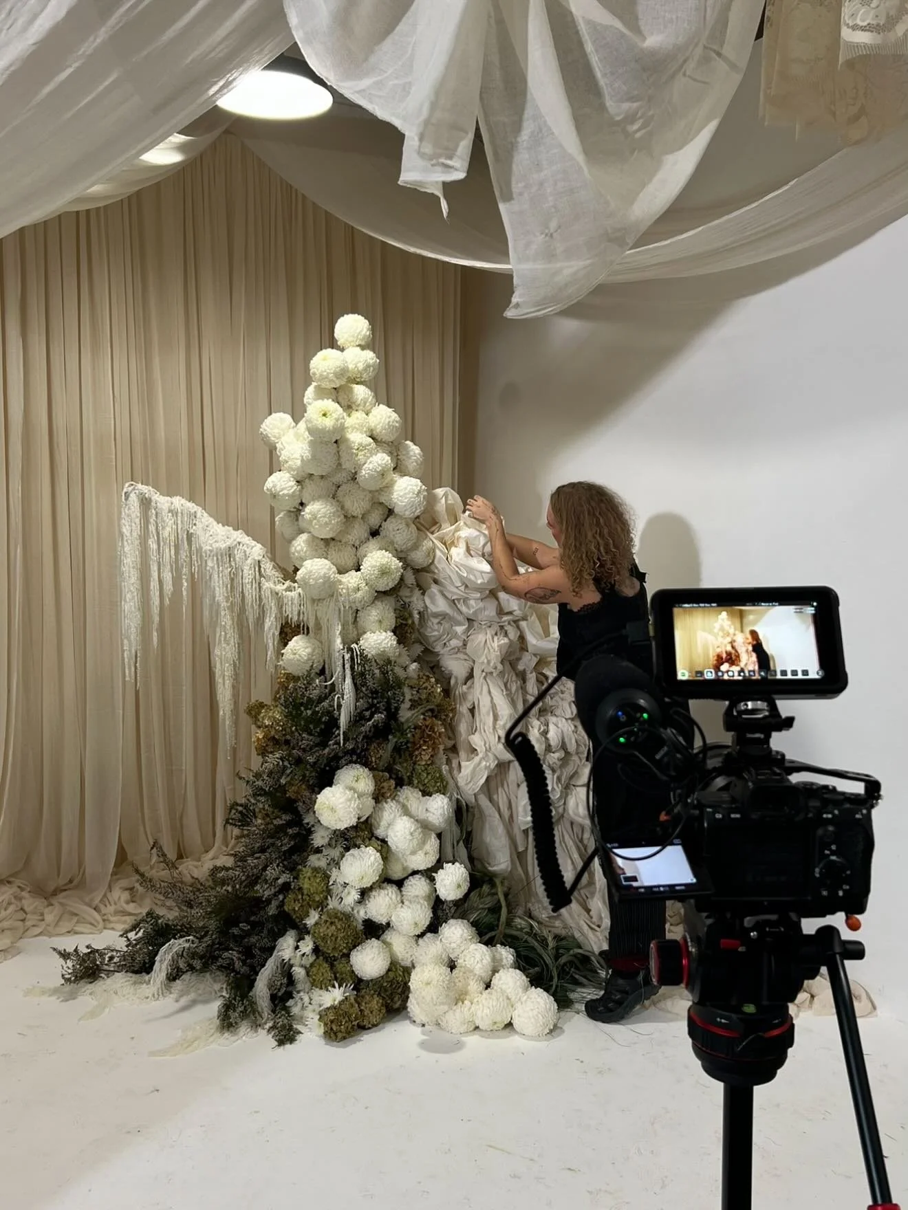 The journey from winter to spring with our gorgeous, magical babe @miasylviaa 🧚🏻✨

So blessed to work with such creative and talented ppl. These are the days that fill up the cup fr!!!

The first event was from December, when Mia held her first mas