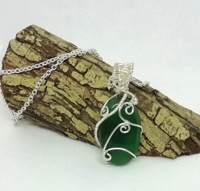 green sea glass pendant.jpg