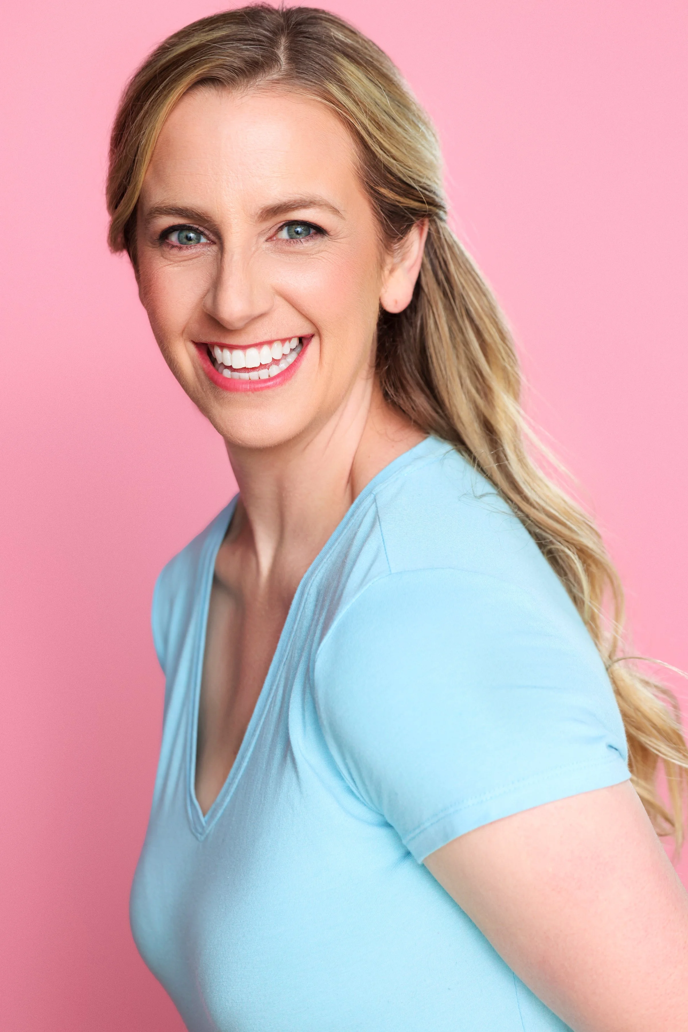 Lydia Gray Headshot 1.jpg
