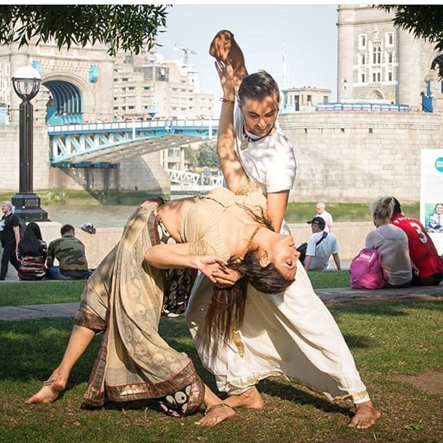 Shiva taming Kali &amp; @simonphoto took the picture ❤️ @subhash_viman_gorania
#kali #shakti #improvisation #genderfluid #duet #indiancontemporary @akademidance