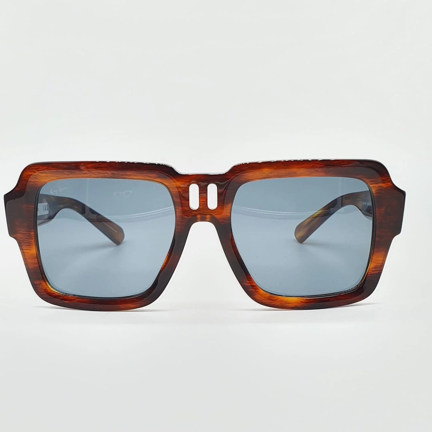 Ray Ban