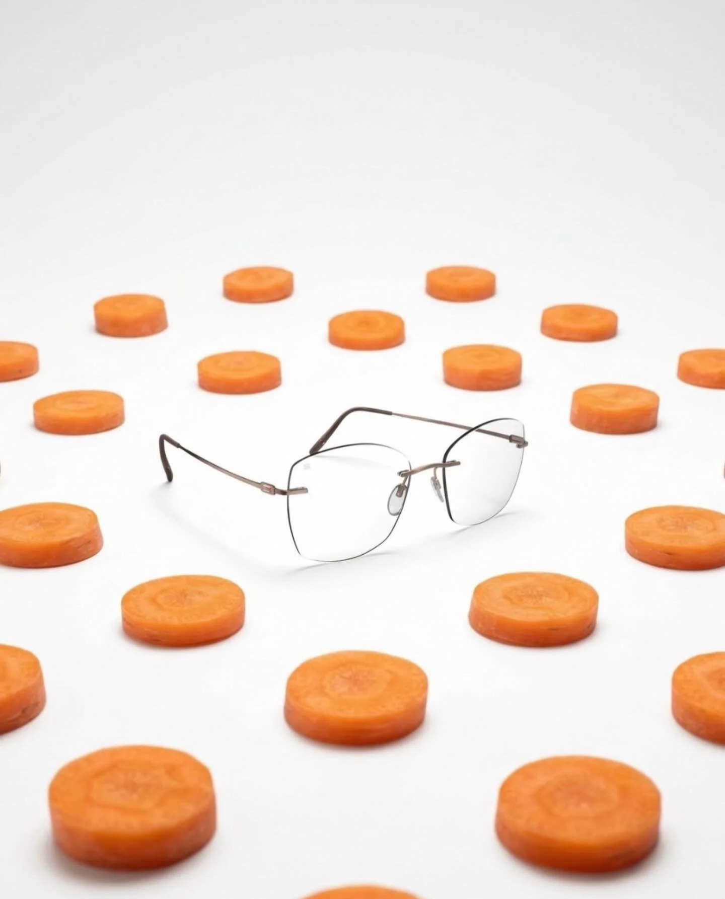 Wortels geven je ogen een boost: dankzij b&egrave;tacaroteen (vitamine A) blijven ze scherp en gezond - al toveren ze je bril niet weg 😉🥕