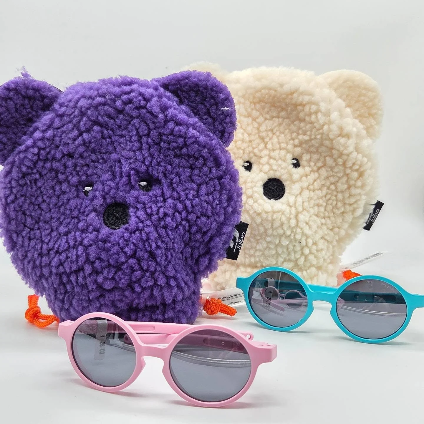 Bescherm tevens uw kinderoogjes 🫶

#kinderbrillen #ogen #beschermen #kidsfashion #veurne