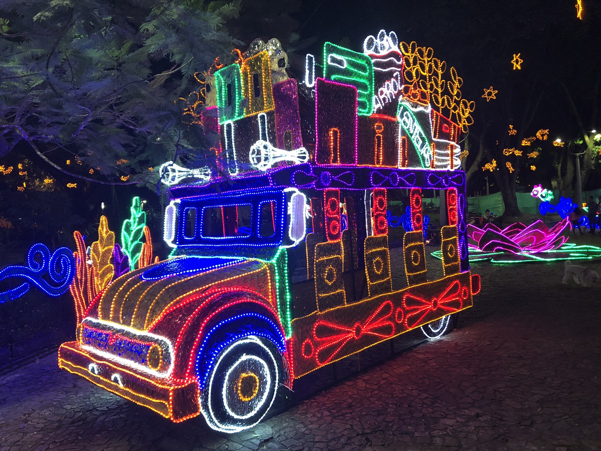 Holiday festivities EVERYWHERE!