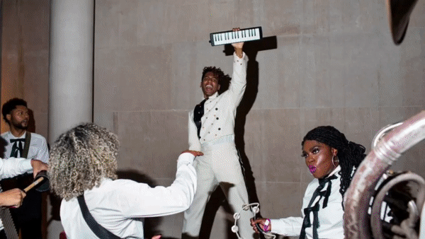 Can sustainable fashion exist at the MET GALA?