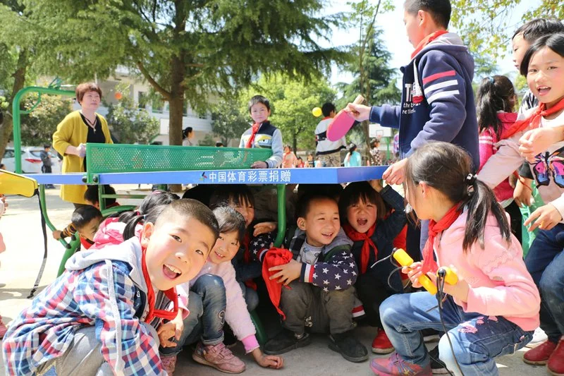 lululemon launched the "Caring for Left-Behind Children" project in China