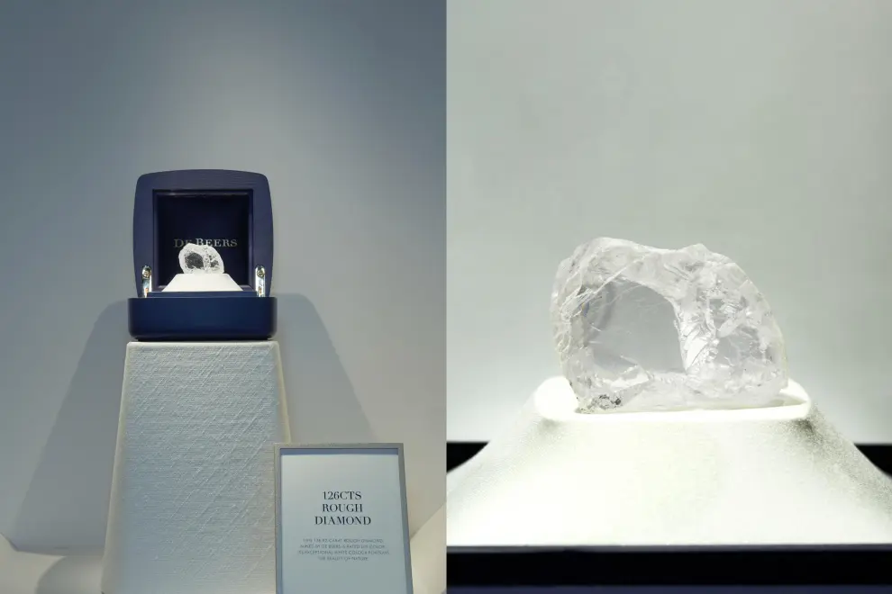 De Beers and LANDMARK present: “Inspired by Nature” exhibition