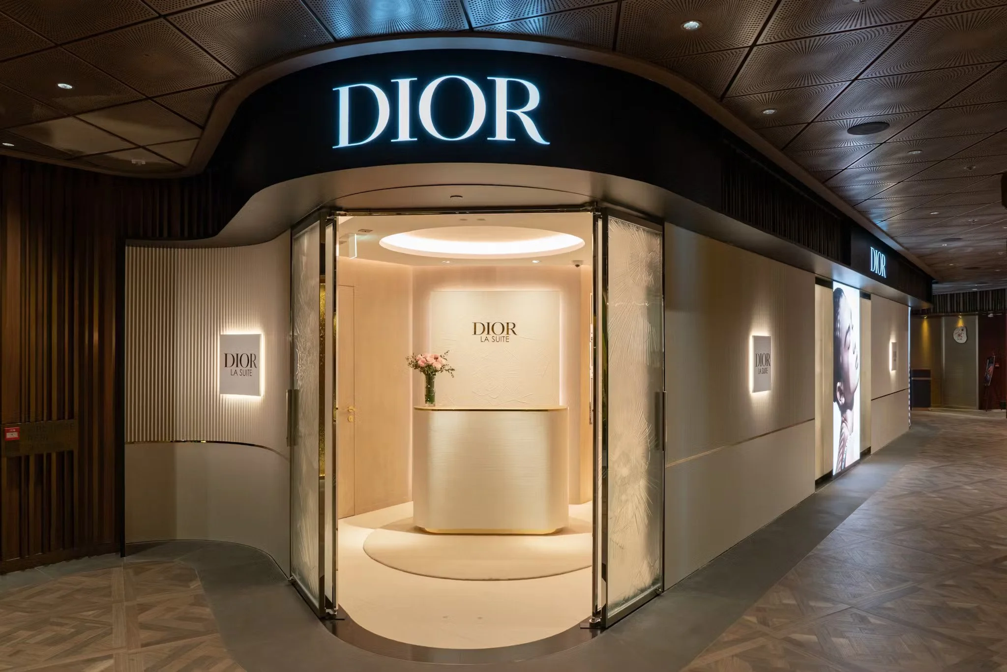 LVMH unveils the winners of the 2024 LIFE 360 in Stores Awards