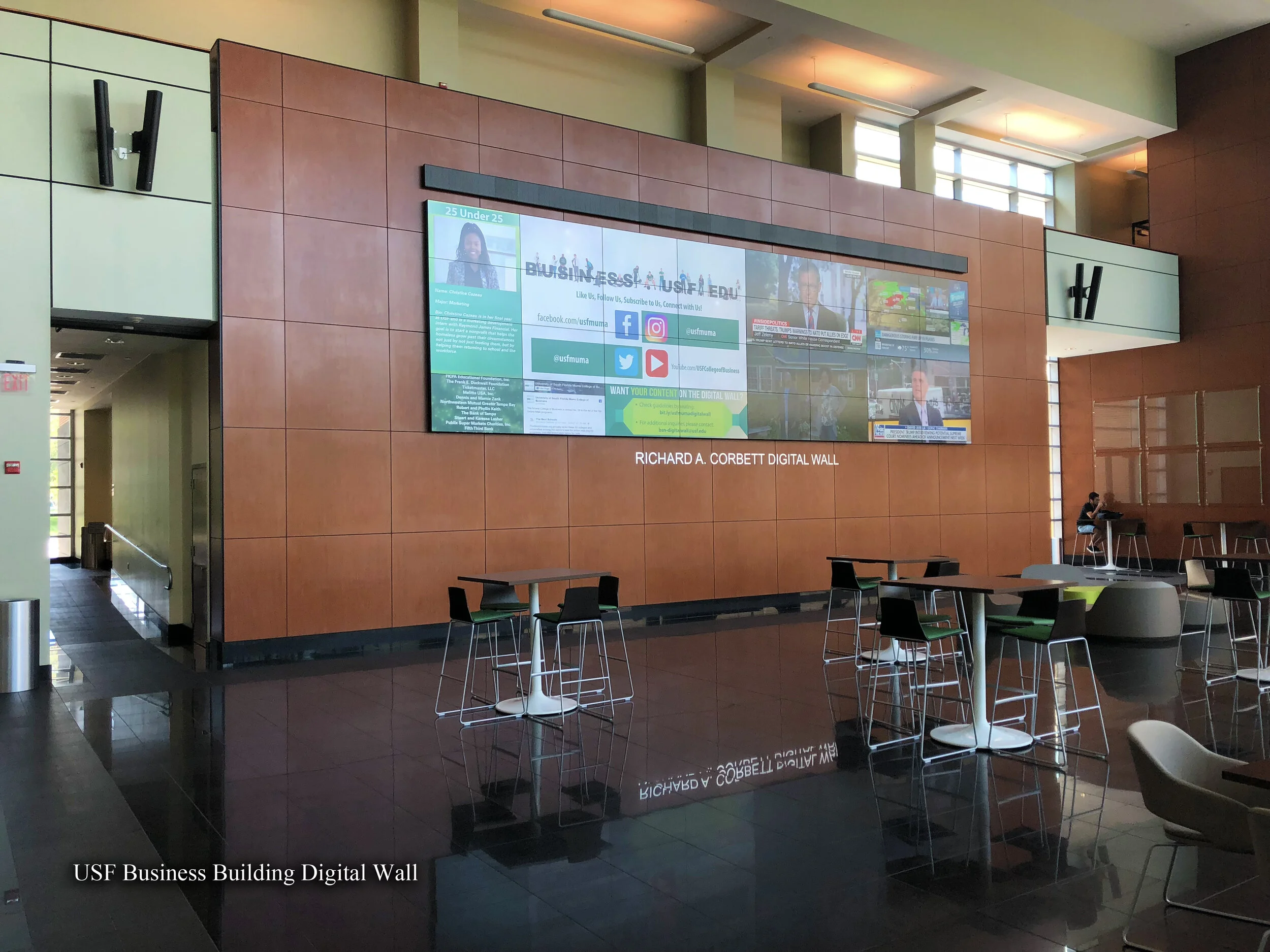 Web_USF Business  Digital Wall.JPG