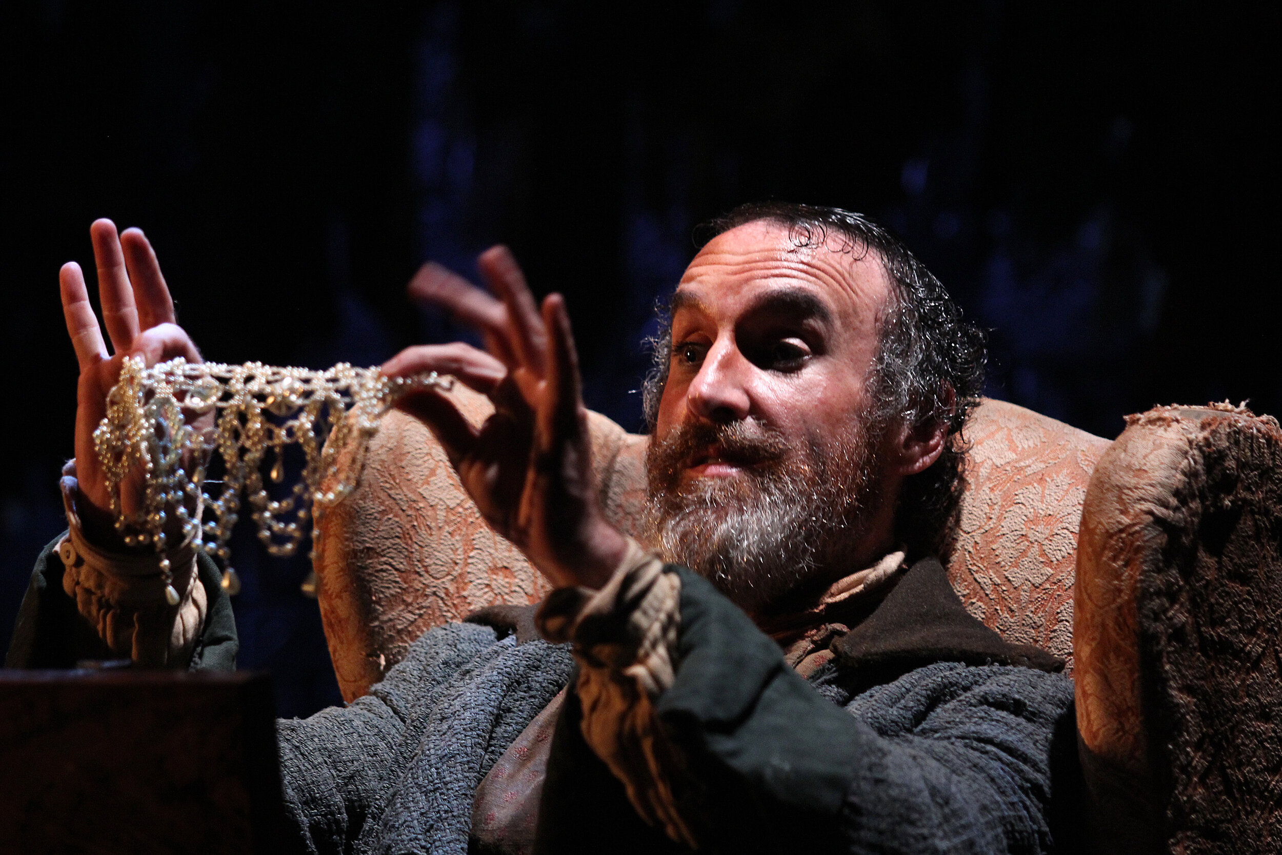 oliver-the-watermill-theatre-photo--philip-tull-cameron-blakely_19697406213_o.jpg