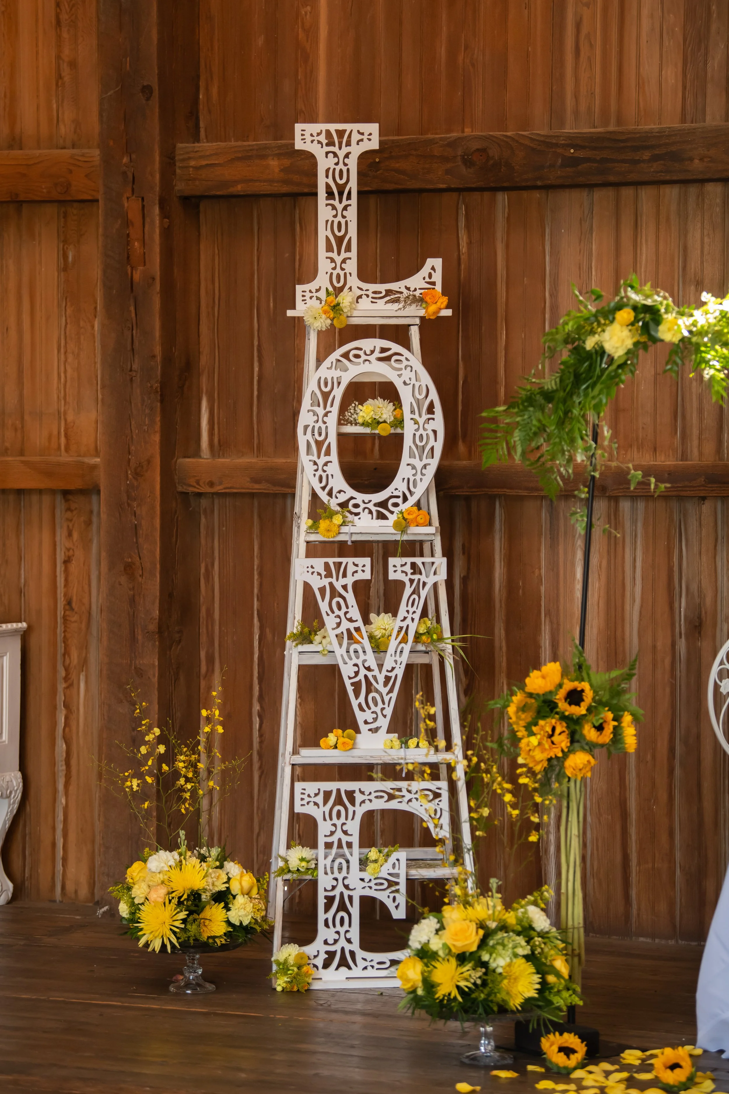 Sweetheart Table ii.jpg