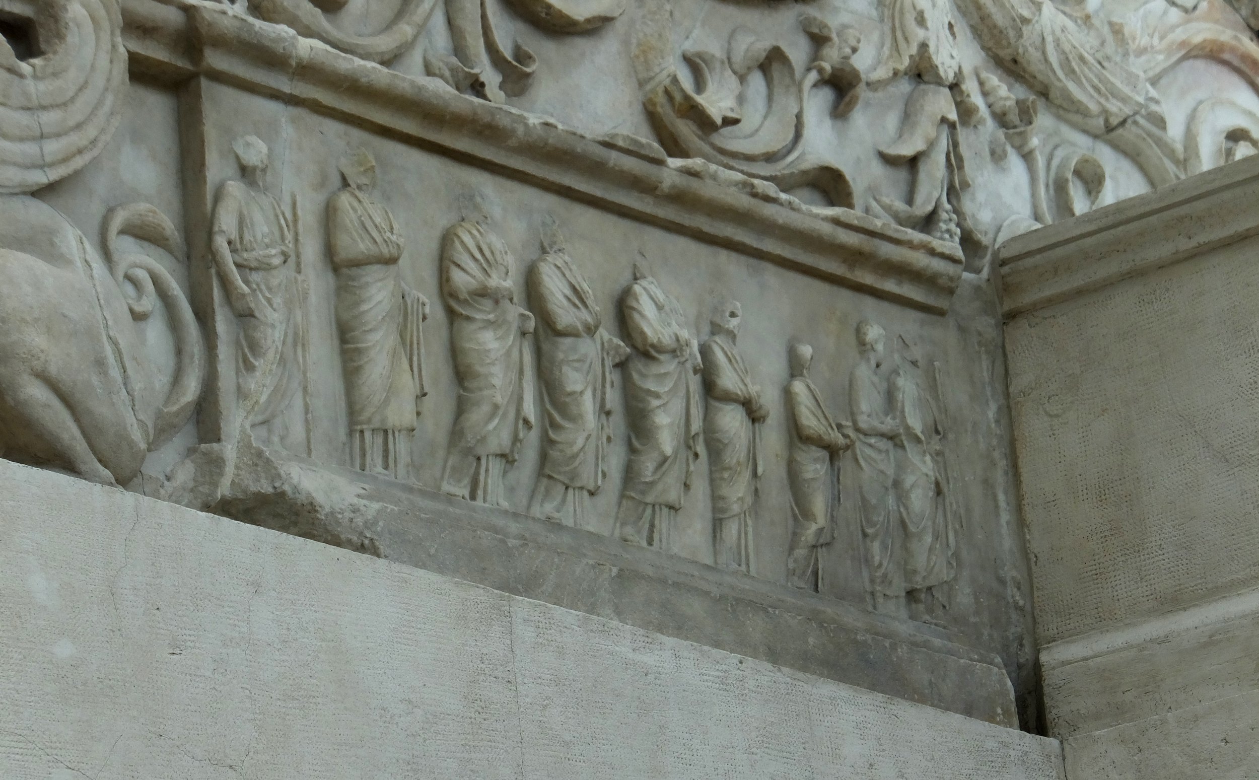 Vestal Virgins on the Ara Pacis