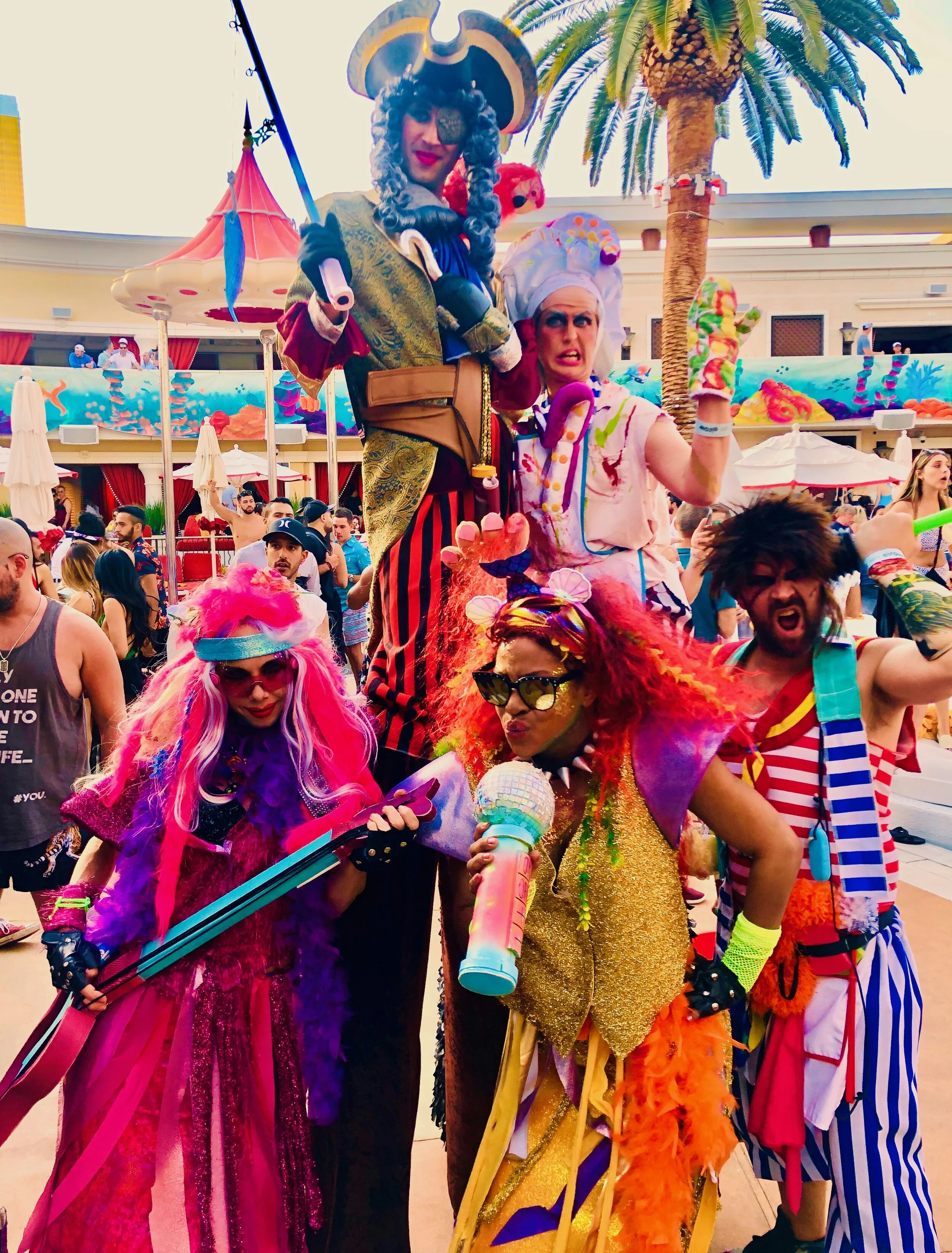 CELEBRATING A YEAR OF AMAZING ELROW LAS VEGAS