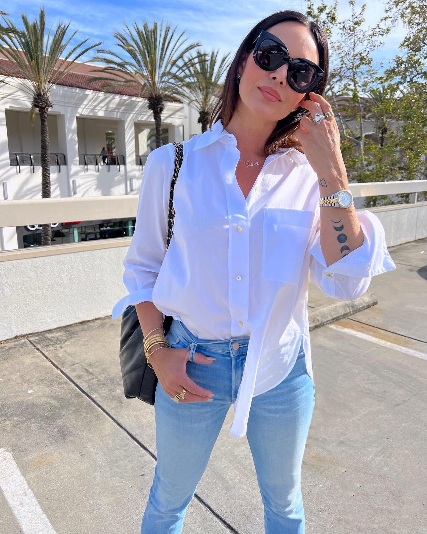 A little business, a little casual 💁&zwj;♀️
Happy Wednesday!