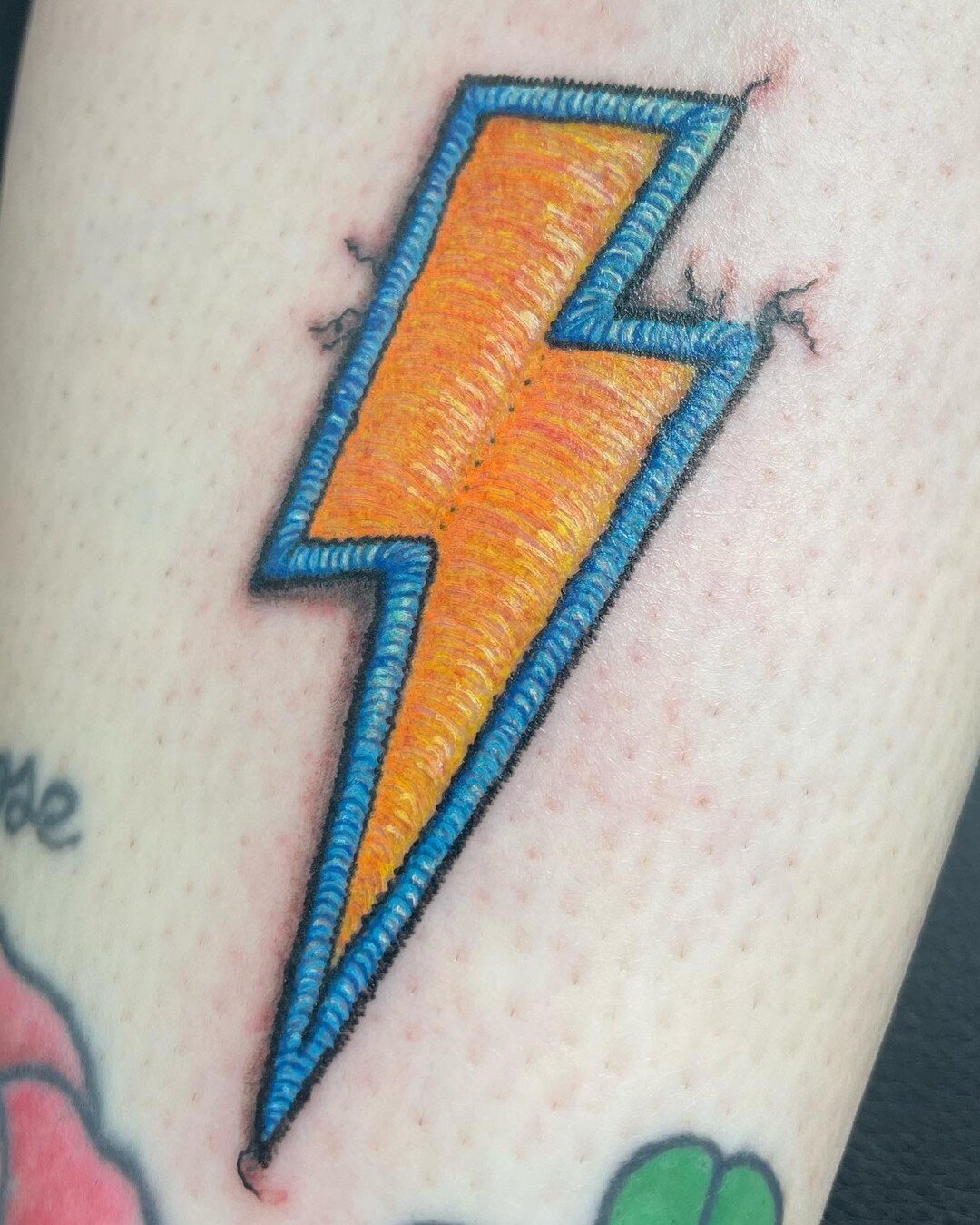 Check out this super cool patchwork tattoo!⚡️ @kimber_nation