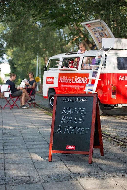 Alibris_lasbar_skylt.jpg