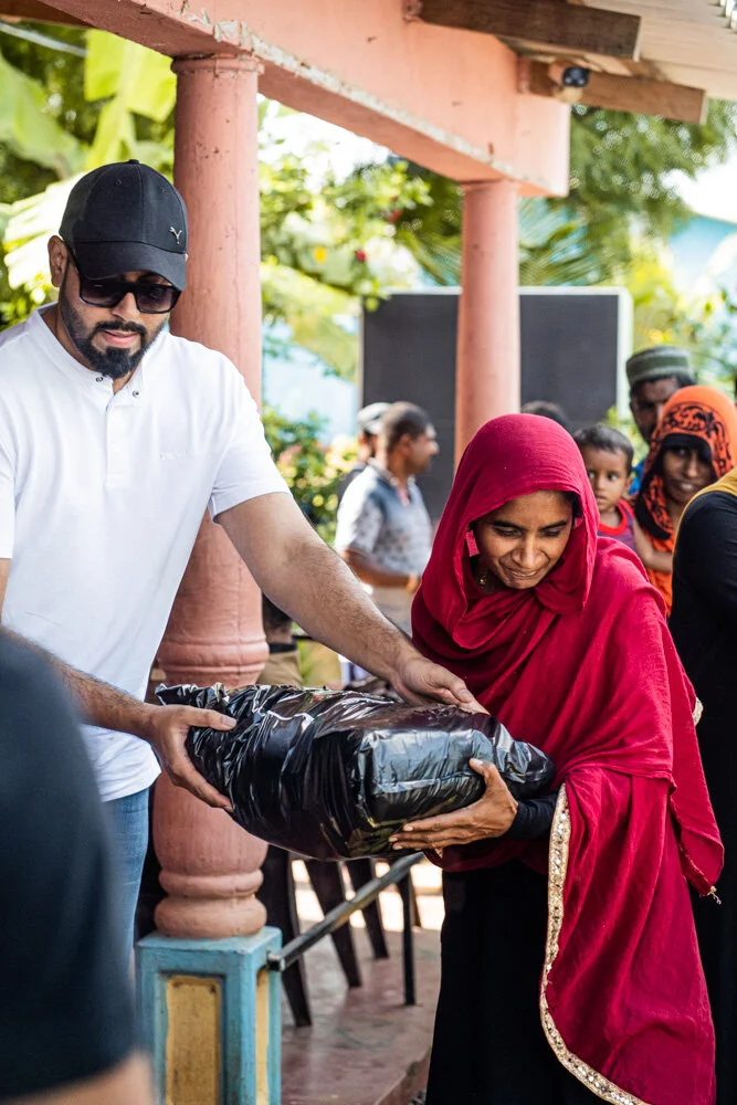 Sheikh Muiz Bukhary Food Box.JPG