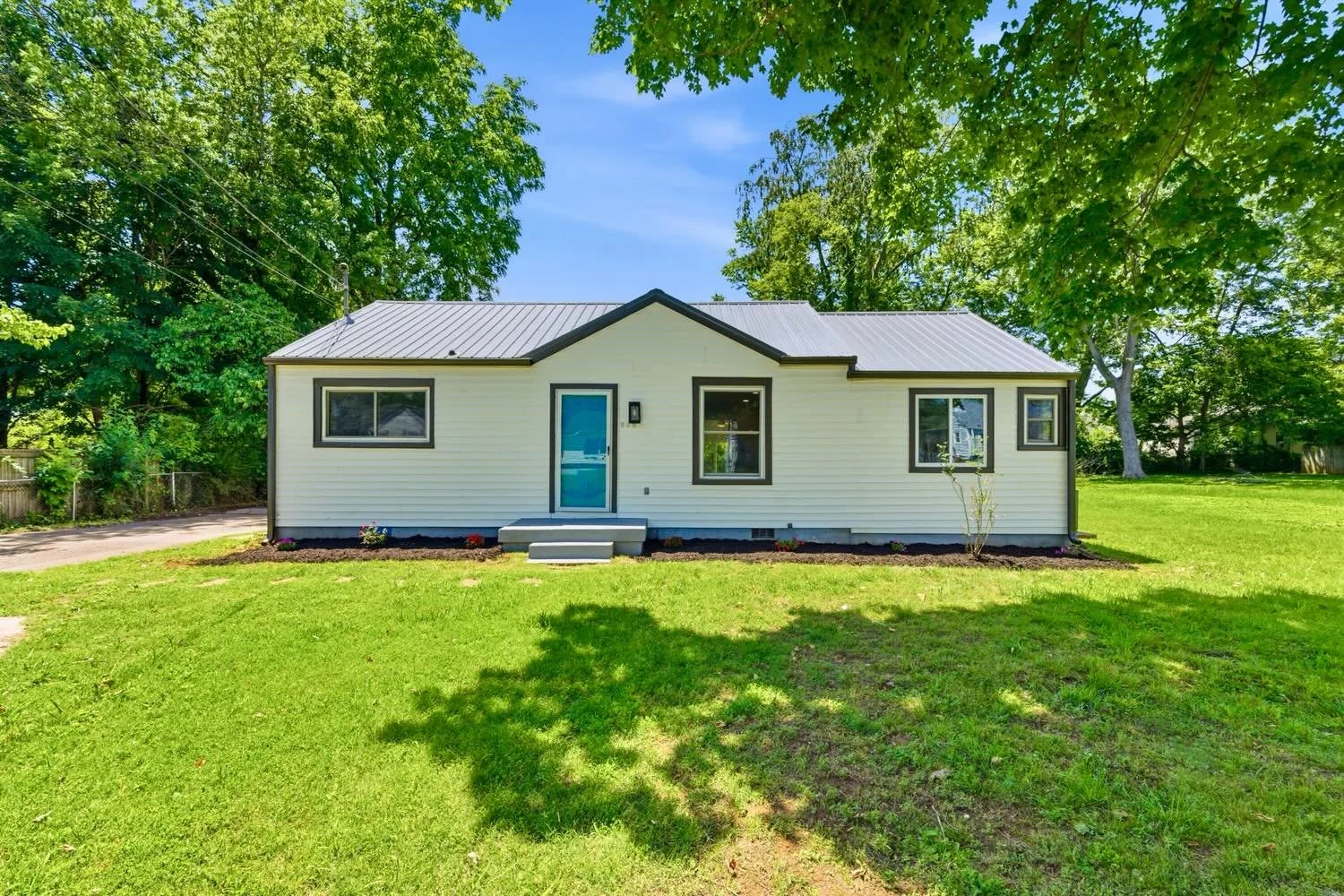JUST LISTED | Smyrna

Completely renovated and move-in ready, this home has been updated from the studs in with new insulation, drywall, flooring, electrical, plumbing, cabinetry, appliances, and more.

Beyond the updates, you&rsquo;ll love the locat